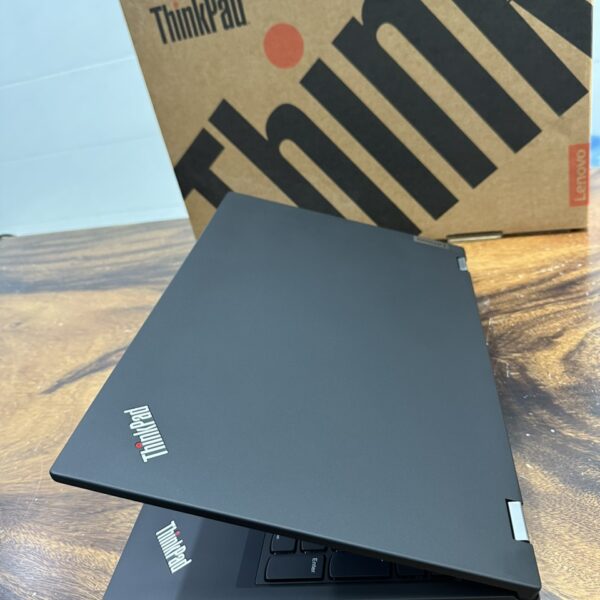 Thinkpad P15 Gen 2 Core I7 1