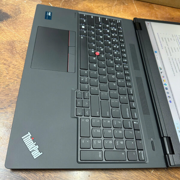 Thinkpad P16v Gen 2 Ultra 7 1