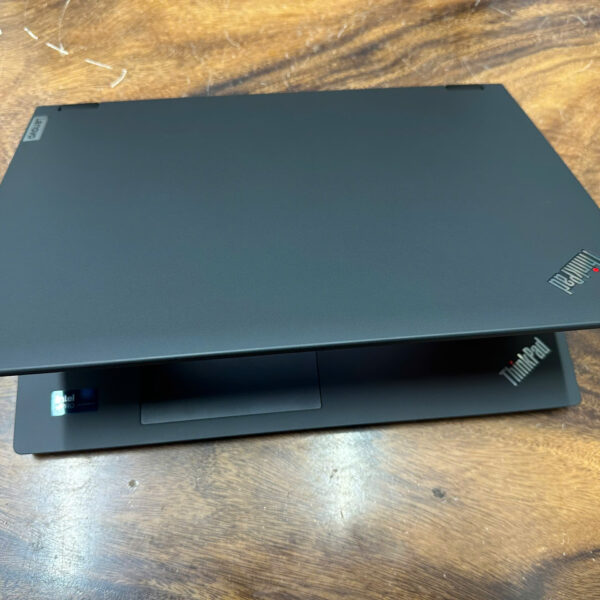 Thinkpad P16v Gen 2 Ultra 7 5