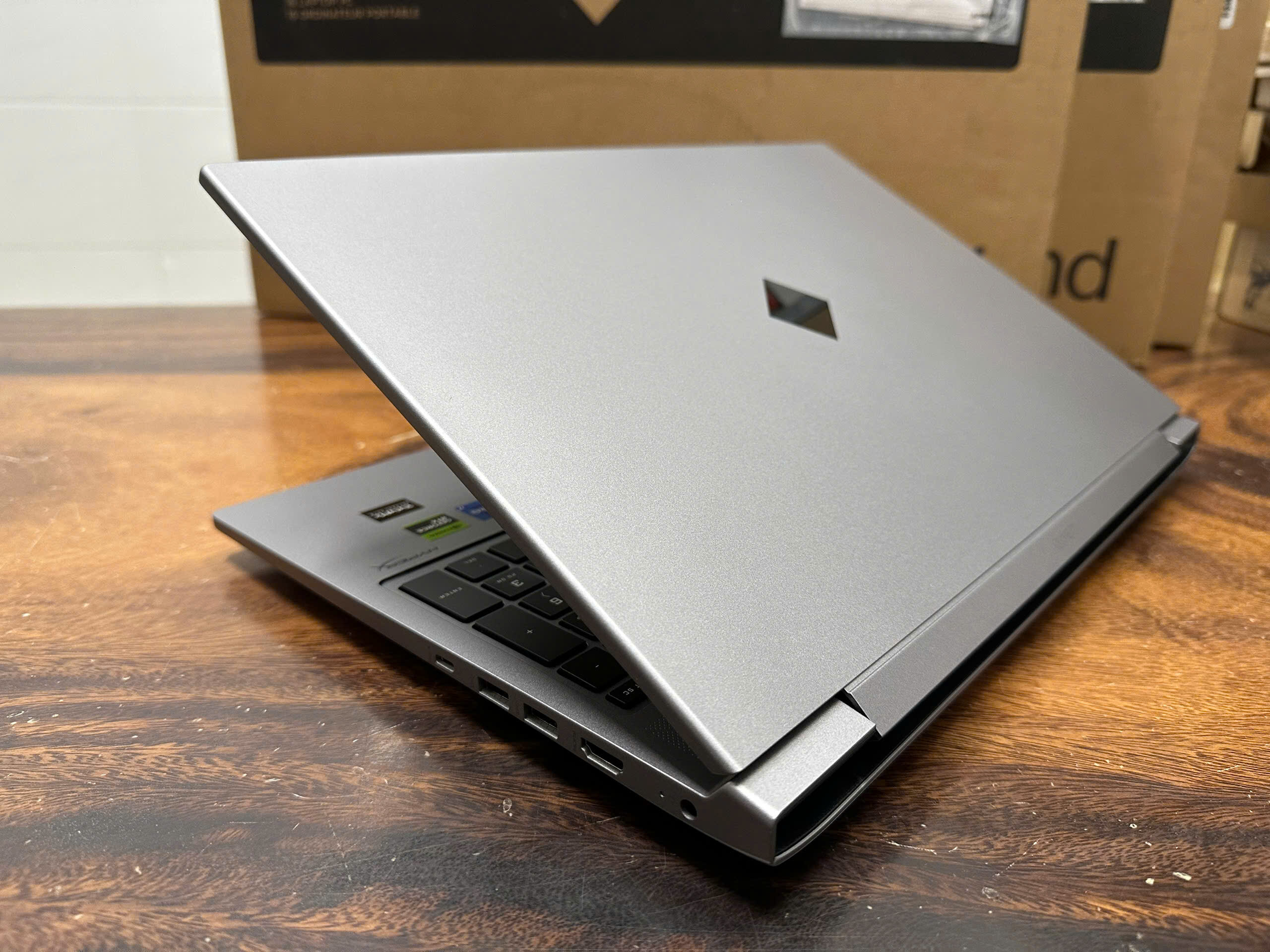 Hp Omen16 Ae0100nr 9