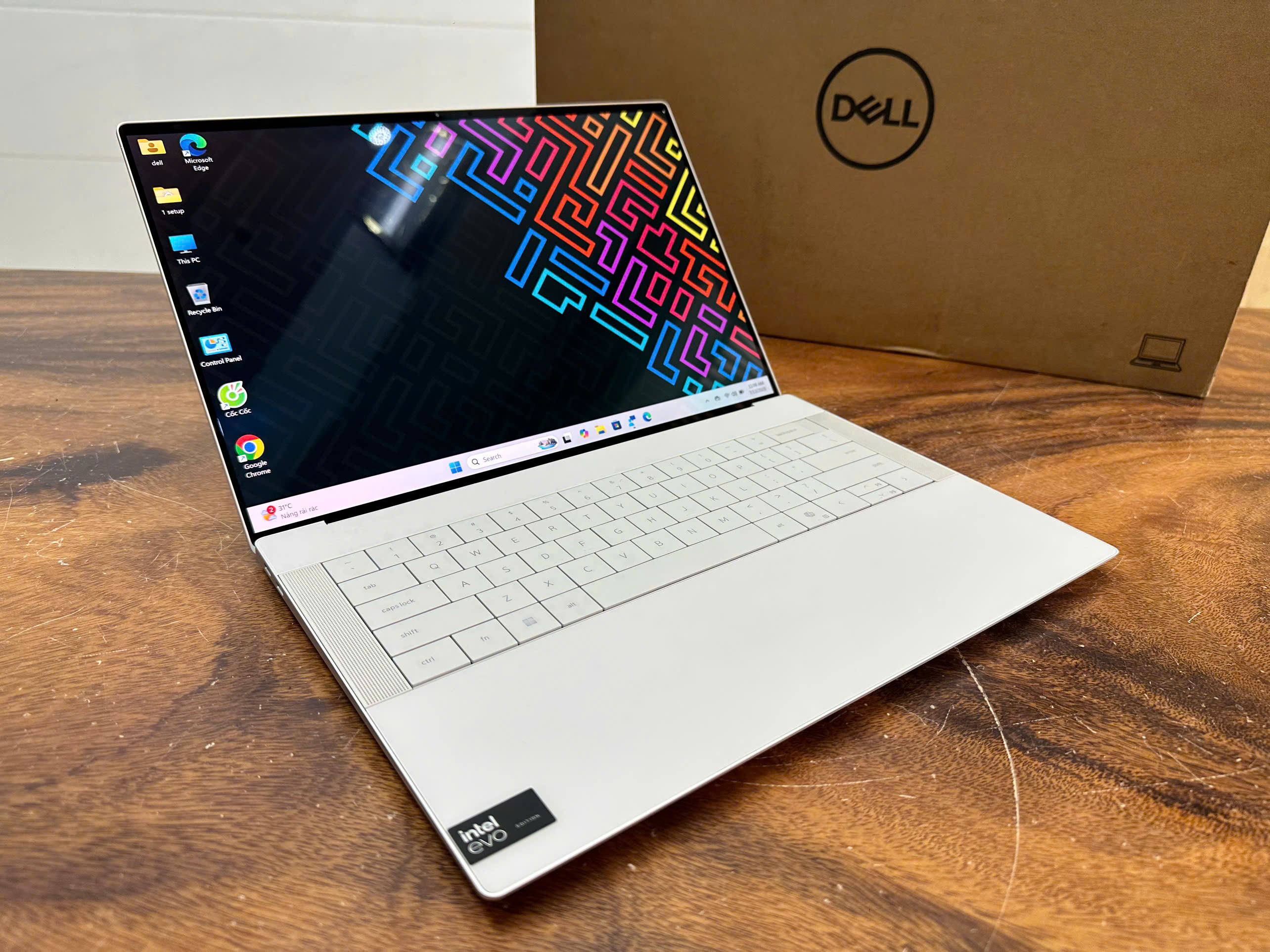 Dell Xps 9440 Oled 10 1