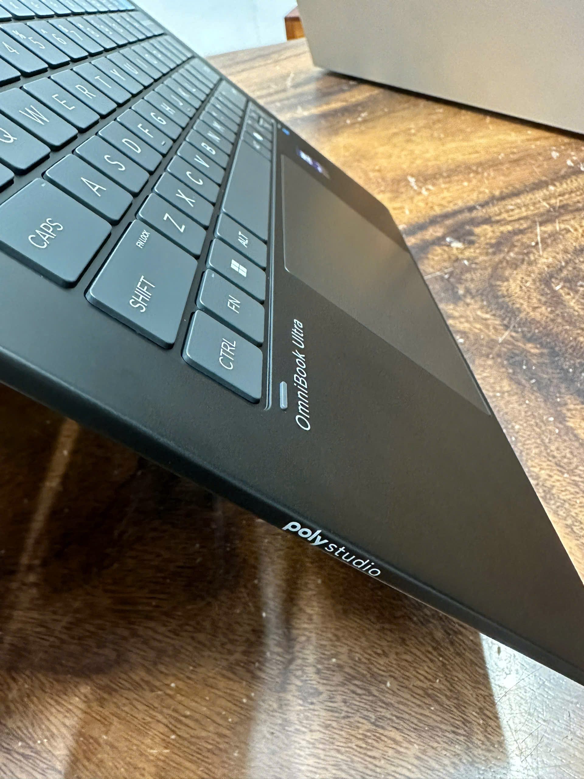 Hp Omnibook Ultra Flip Laptop 14 3