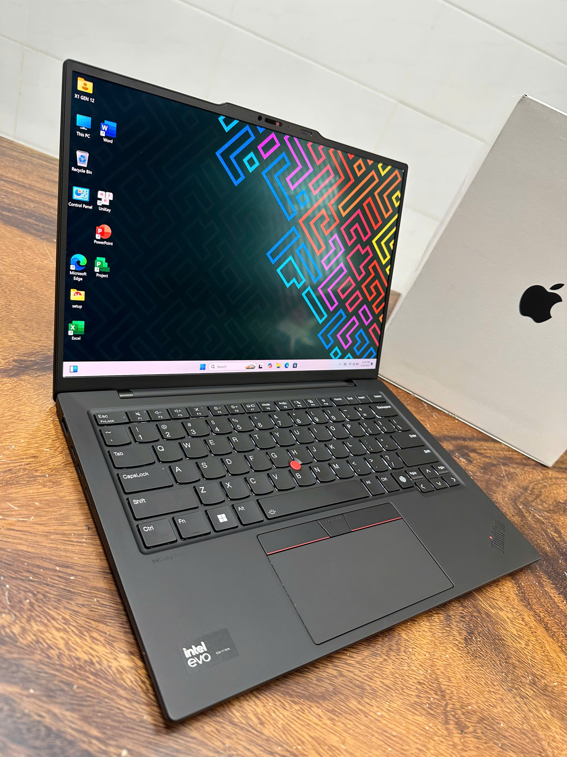 Thinkpad X1 Carbon Gen 12 Oled 16