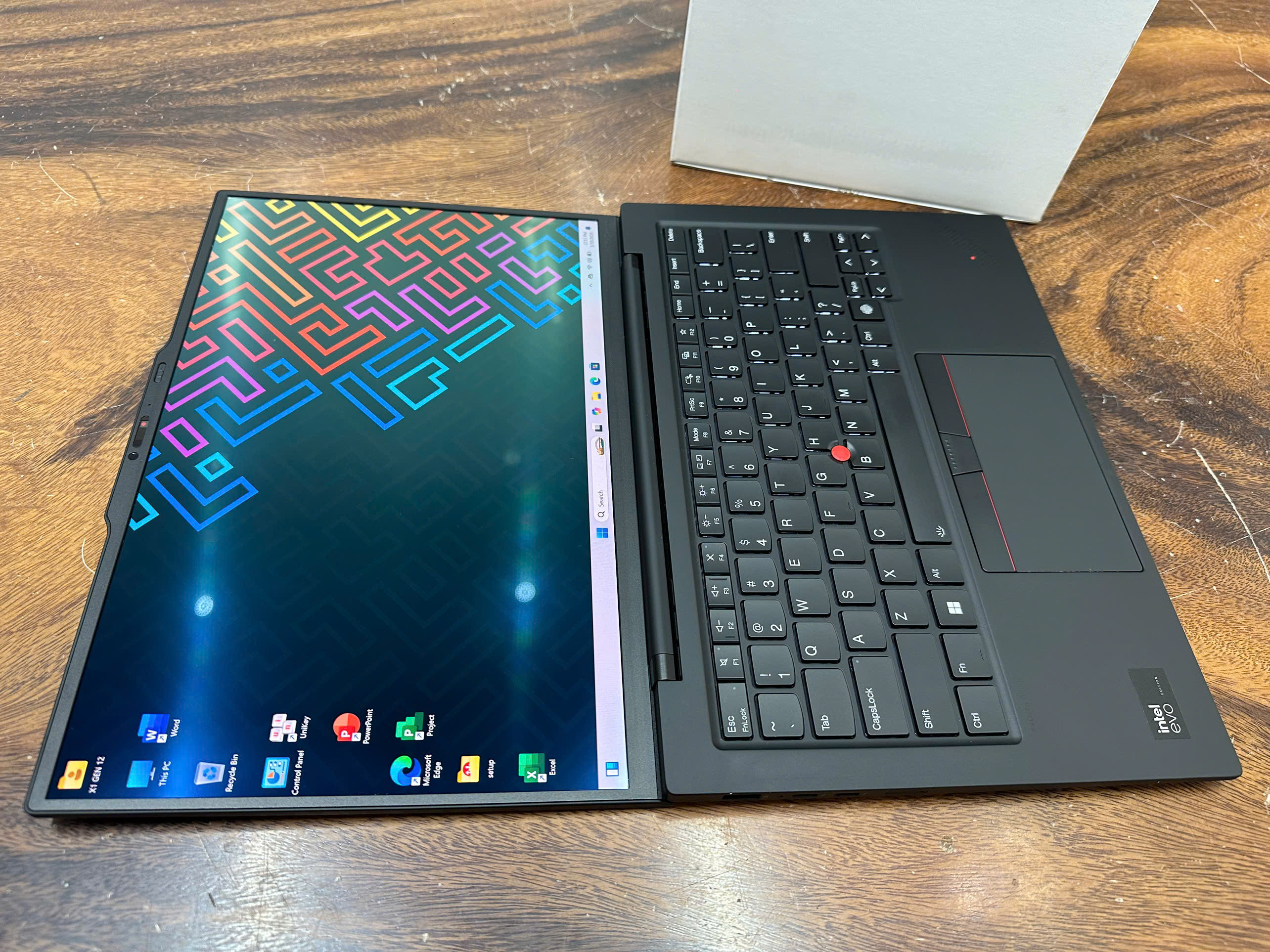 Thinkpad X1 Carbon Gen 12 Oled 9