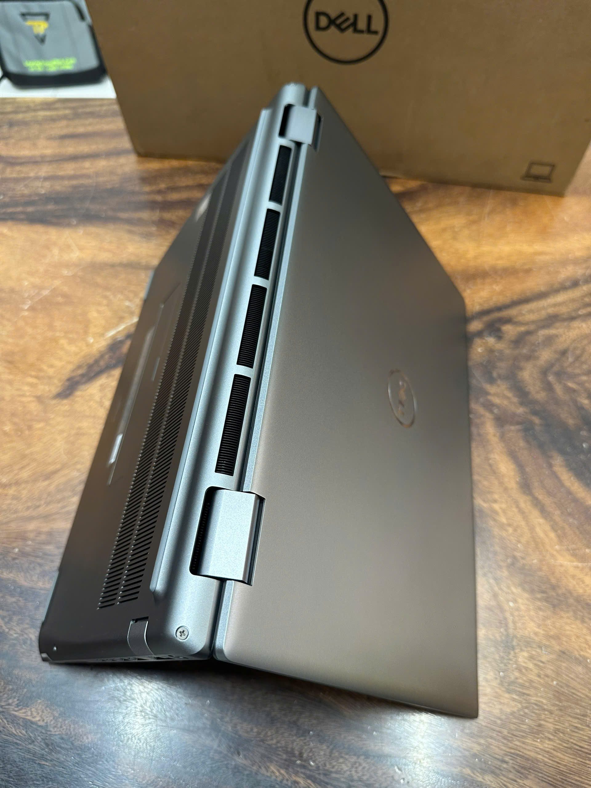 Dell Precision 7680 New 6