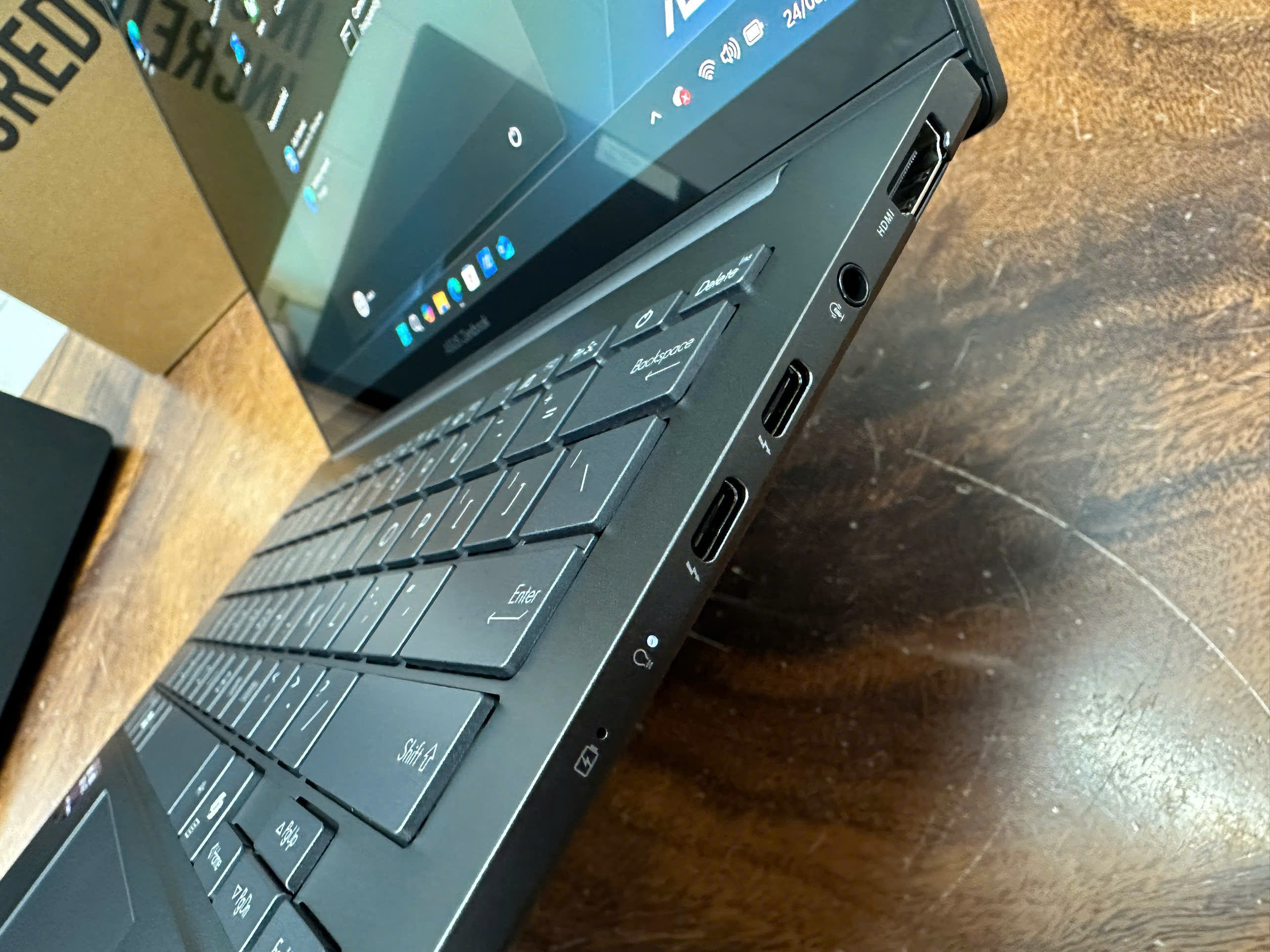 Asus Zenbook 14 Ux3405ca 3