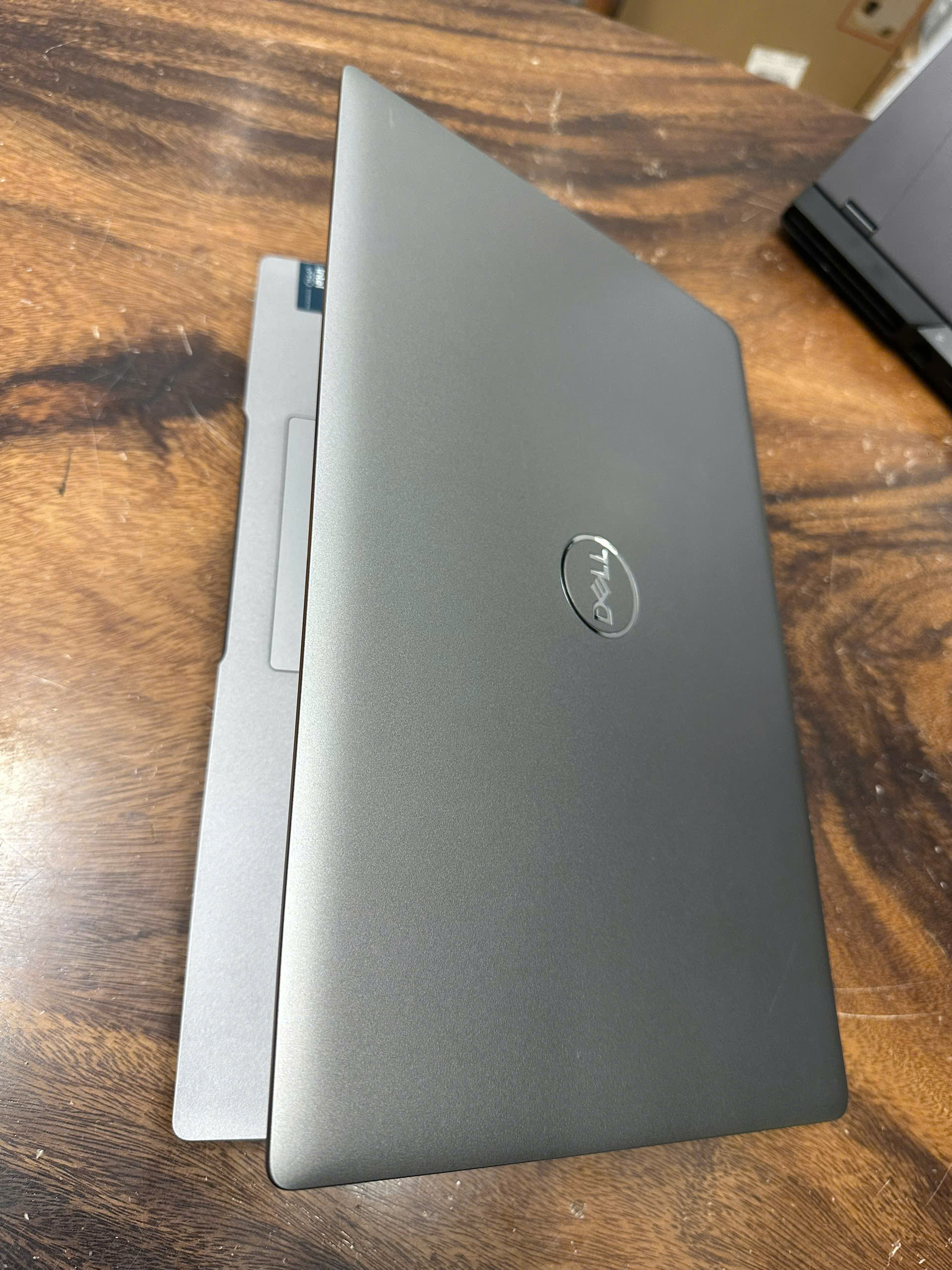 Dell Precision 3591 1