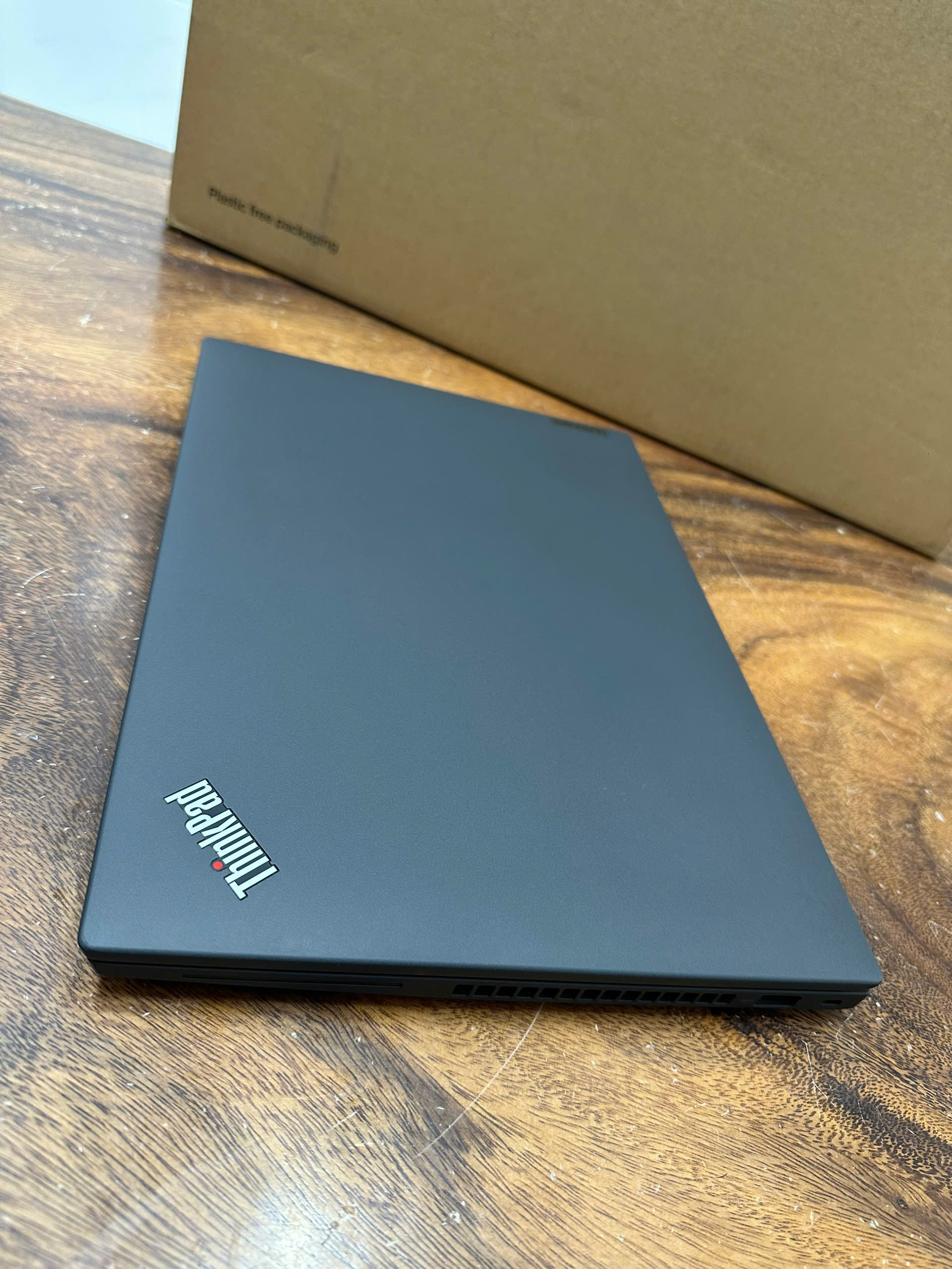 Thinkpad T14 Gen 3 I7 7
