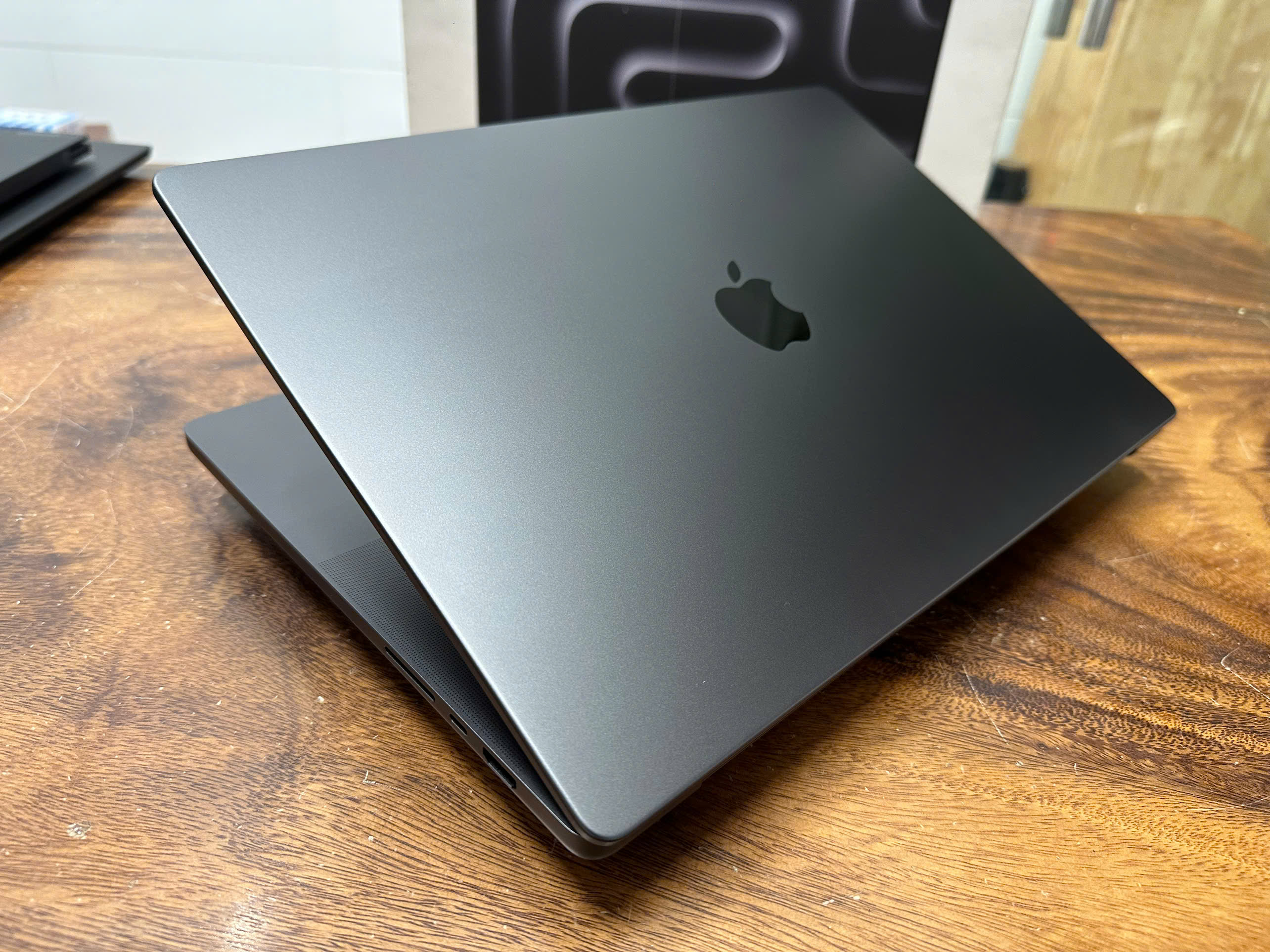 Macbook Pro 16 Space Black M4 Pro 1