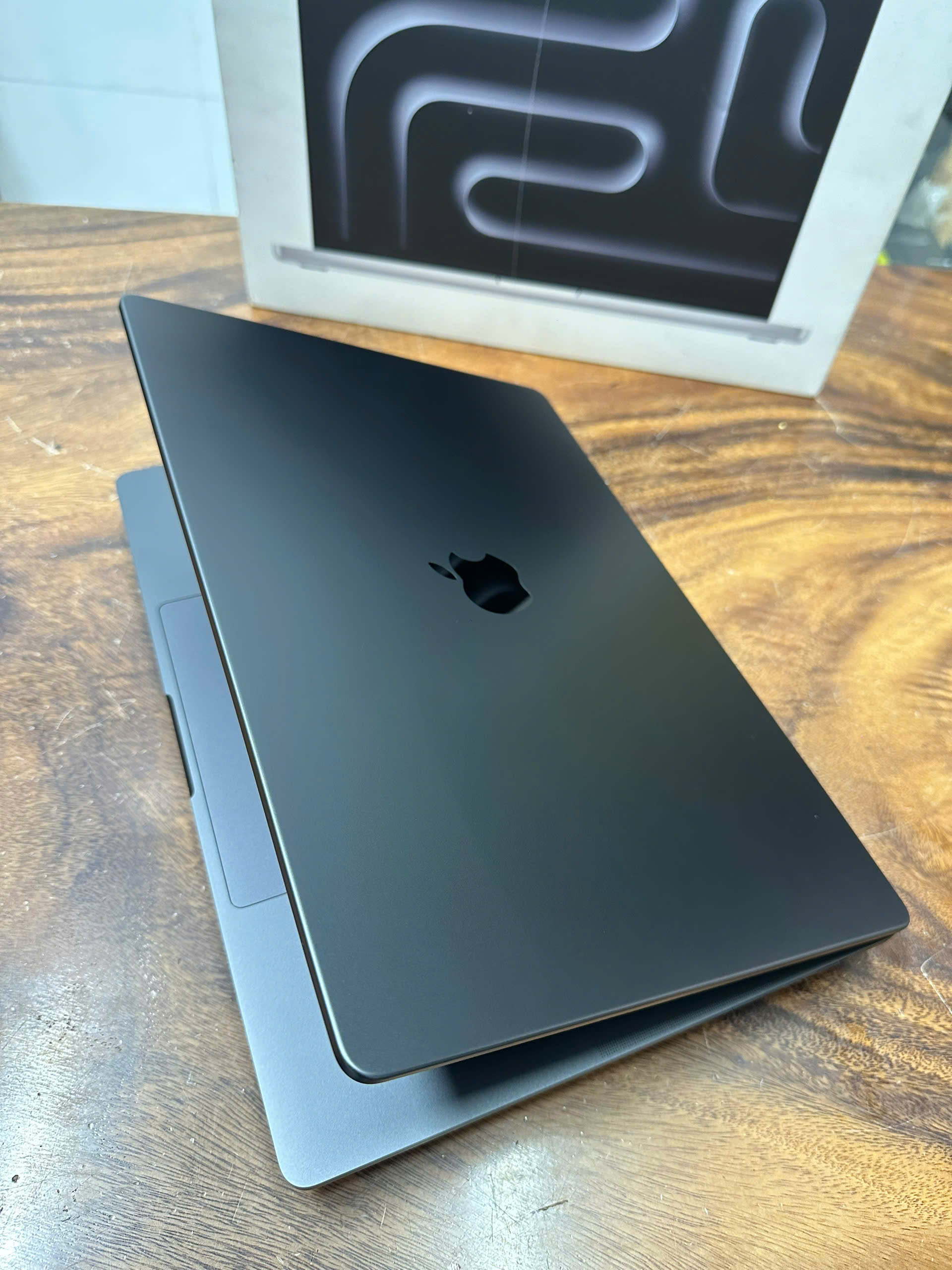 Macbook Pro 16 Space Black M4 Pro 4