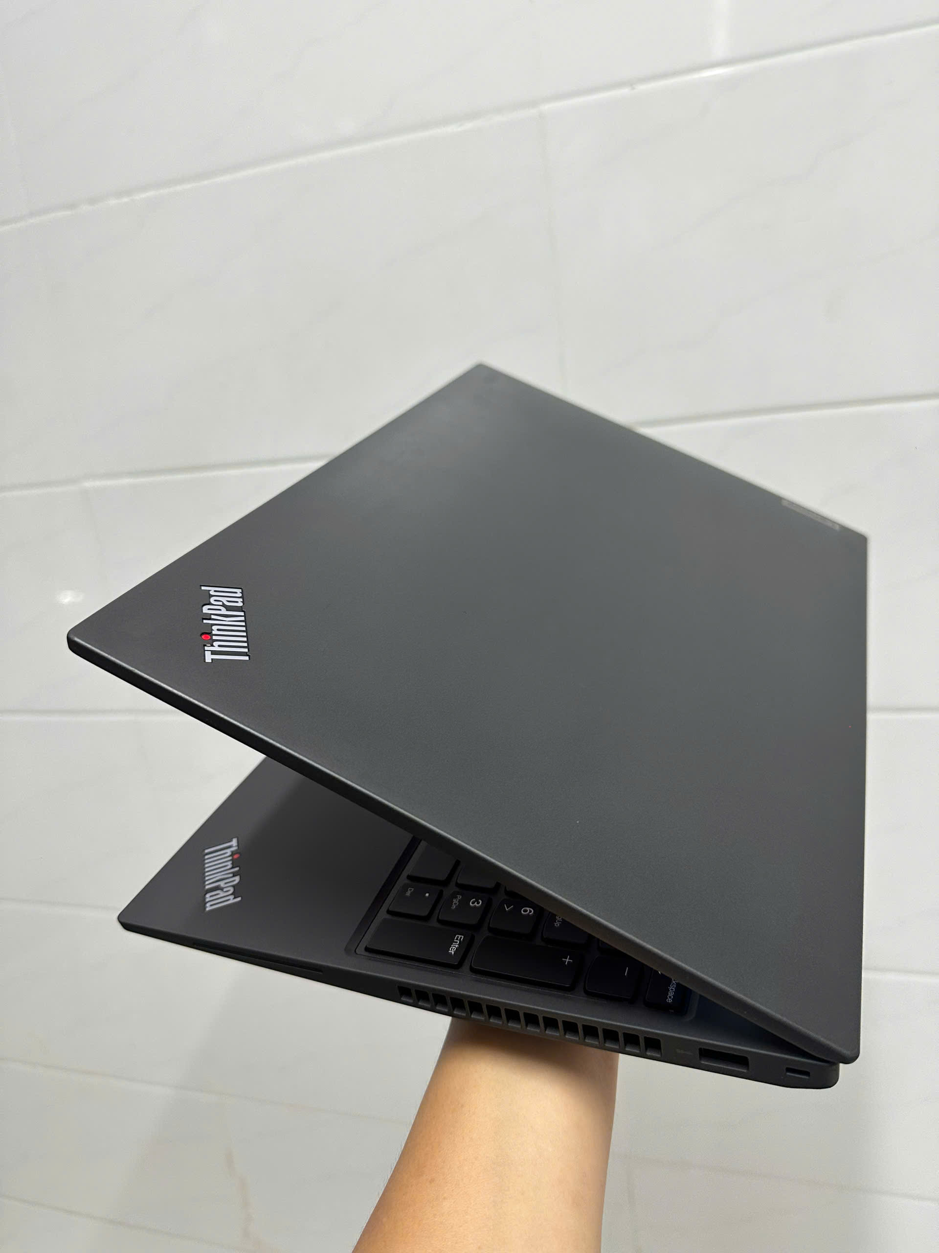 Thinkpad T16 Gen 1 1
