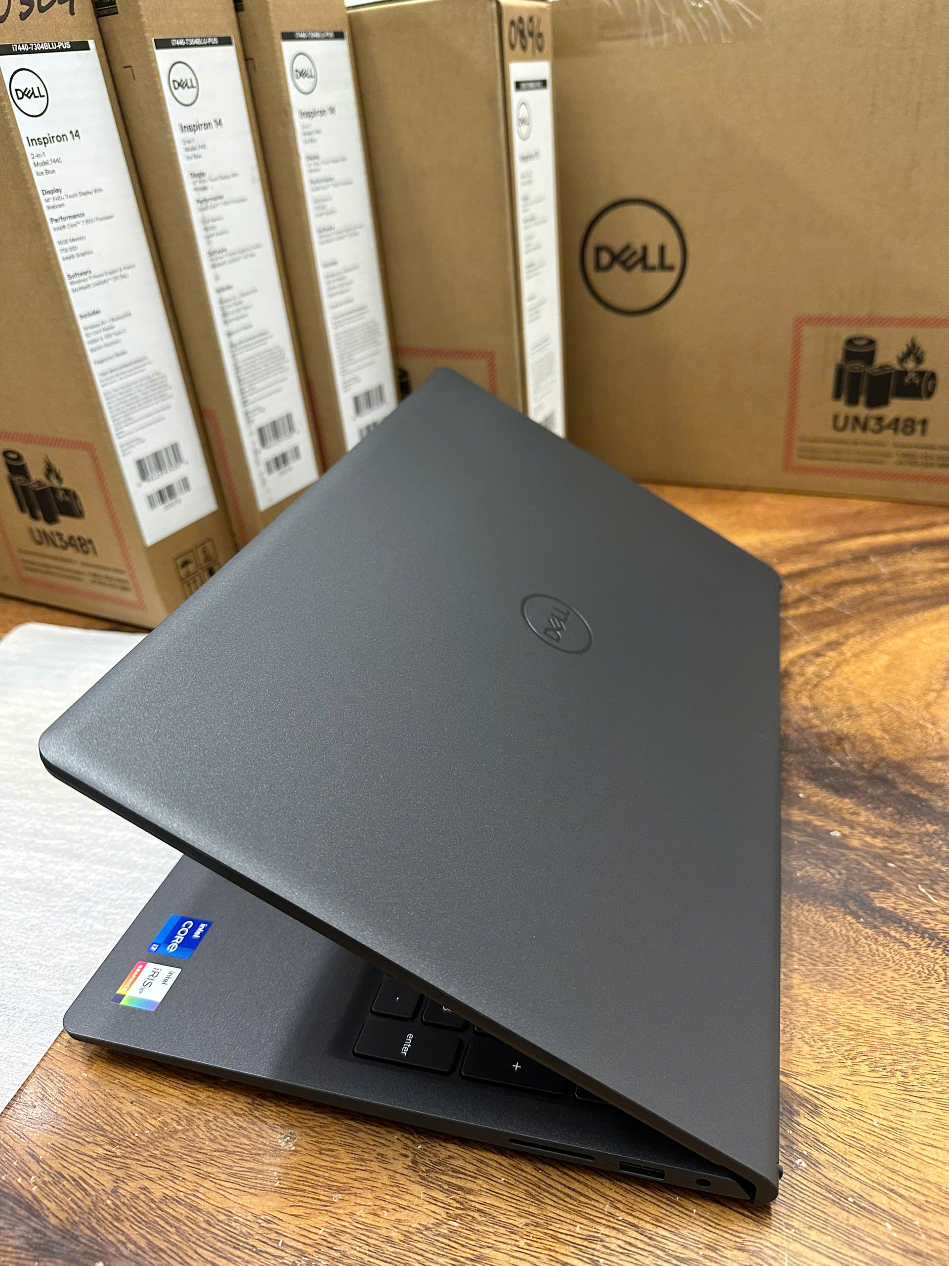Dell Inspiron 3520 Core I7 New 3