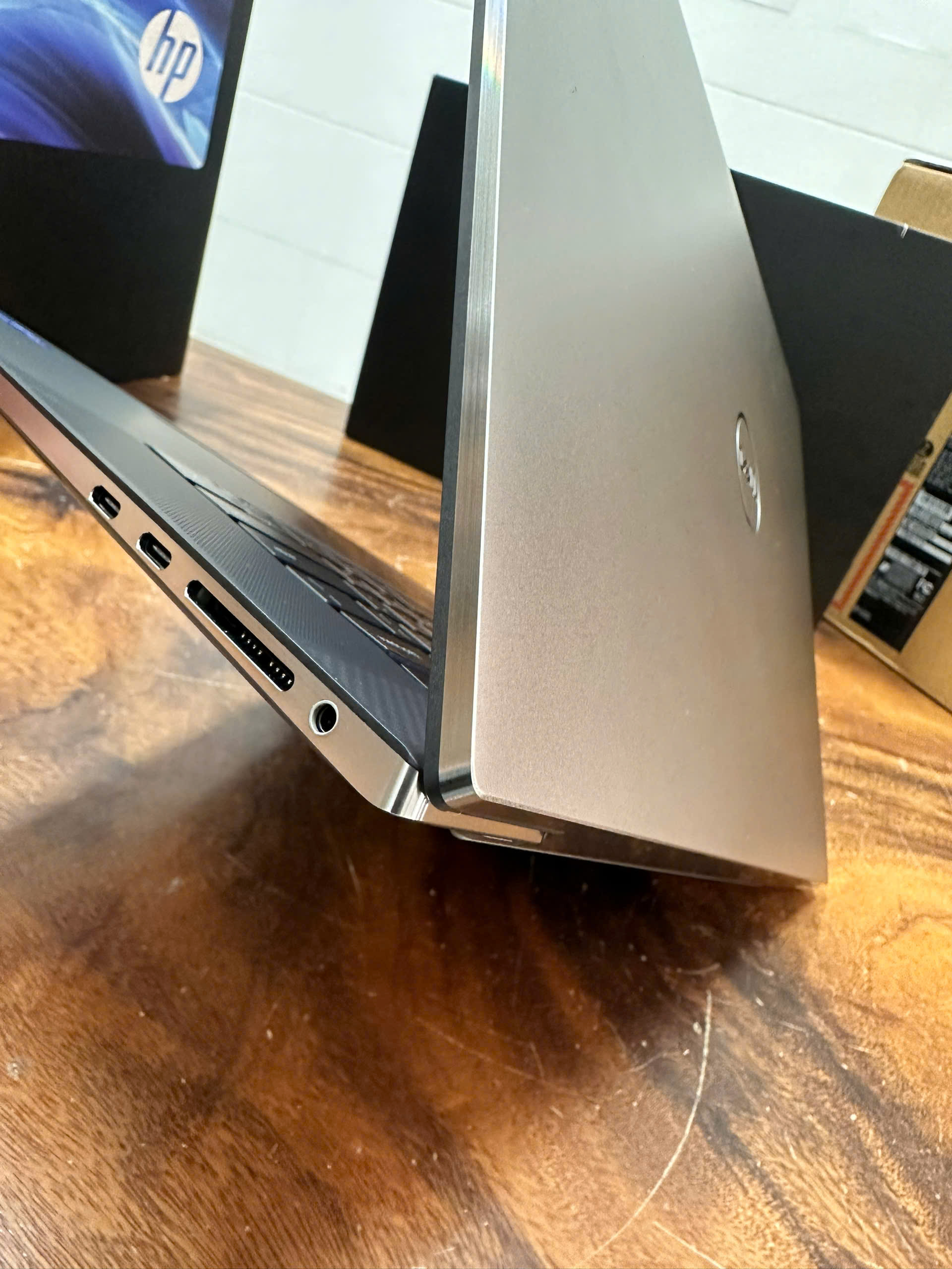 Dell Precision 5760 I7 Box 2