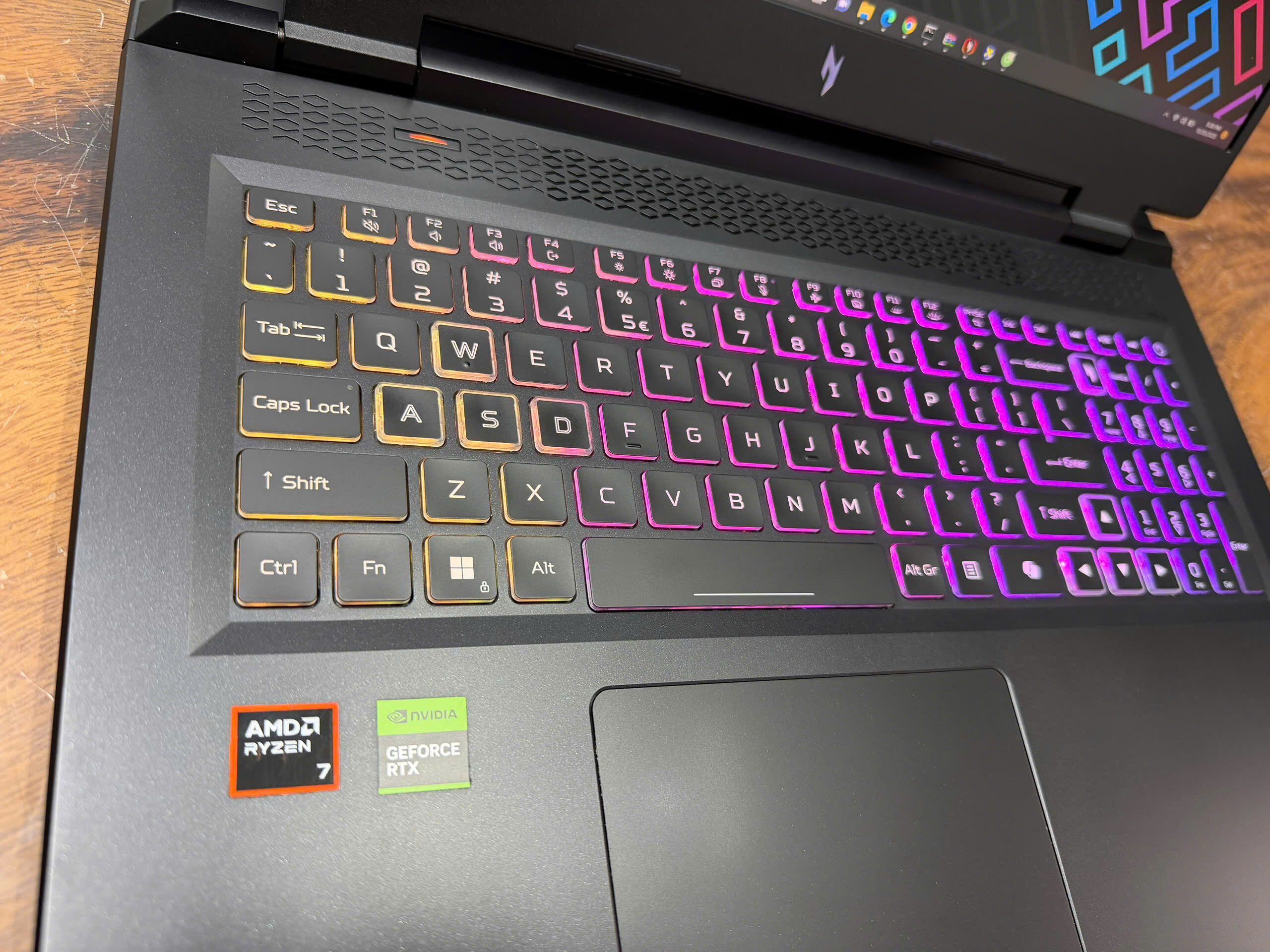 Acer Nitro 17 An17 42 R9th 3