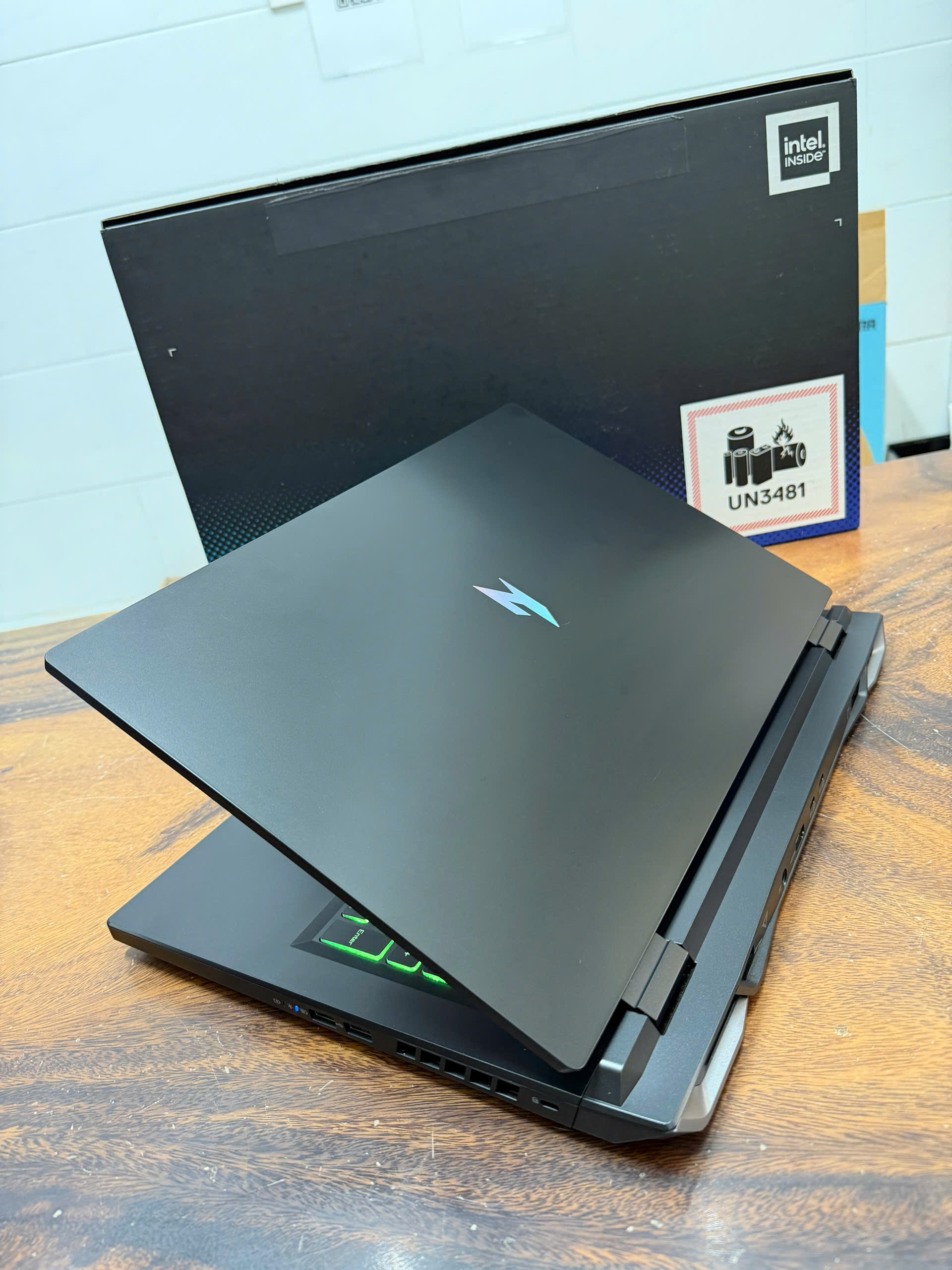 Acer Nitro 17 An17 42 R9th 7