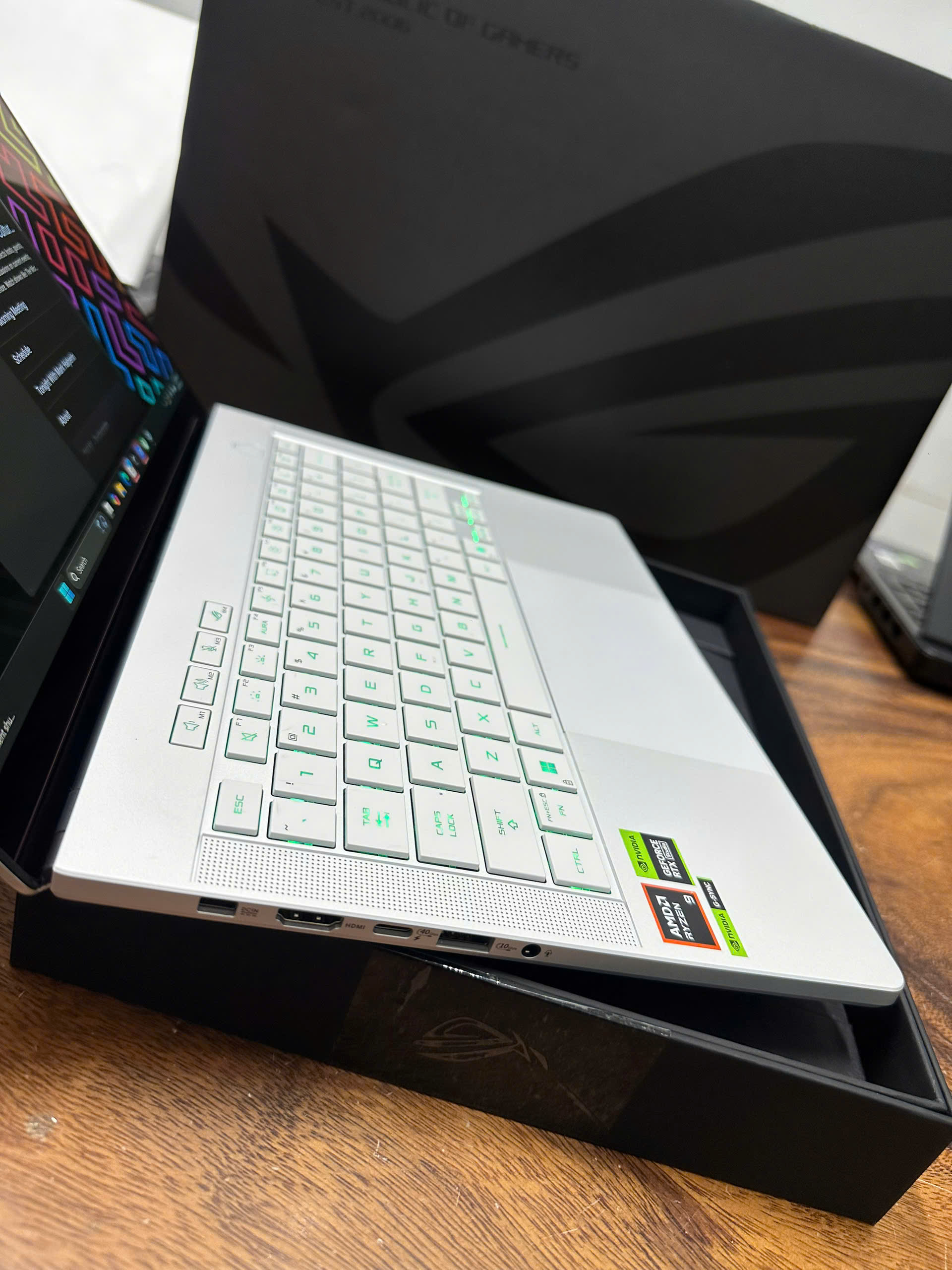 Asus Zephyrus G14 Ga403um 12