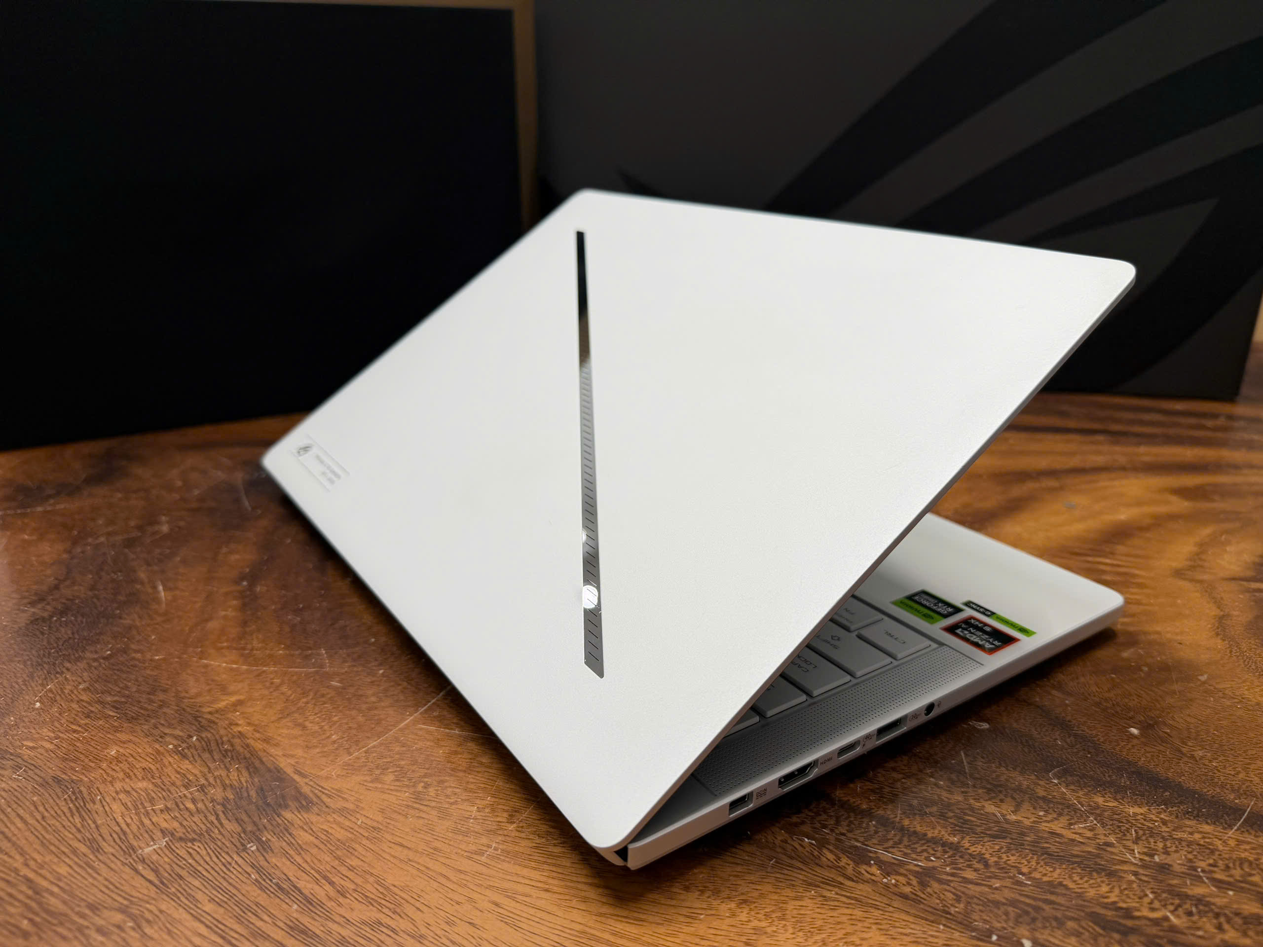 Asus Zephyrus G14 Ga403wr 2