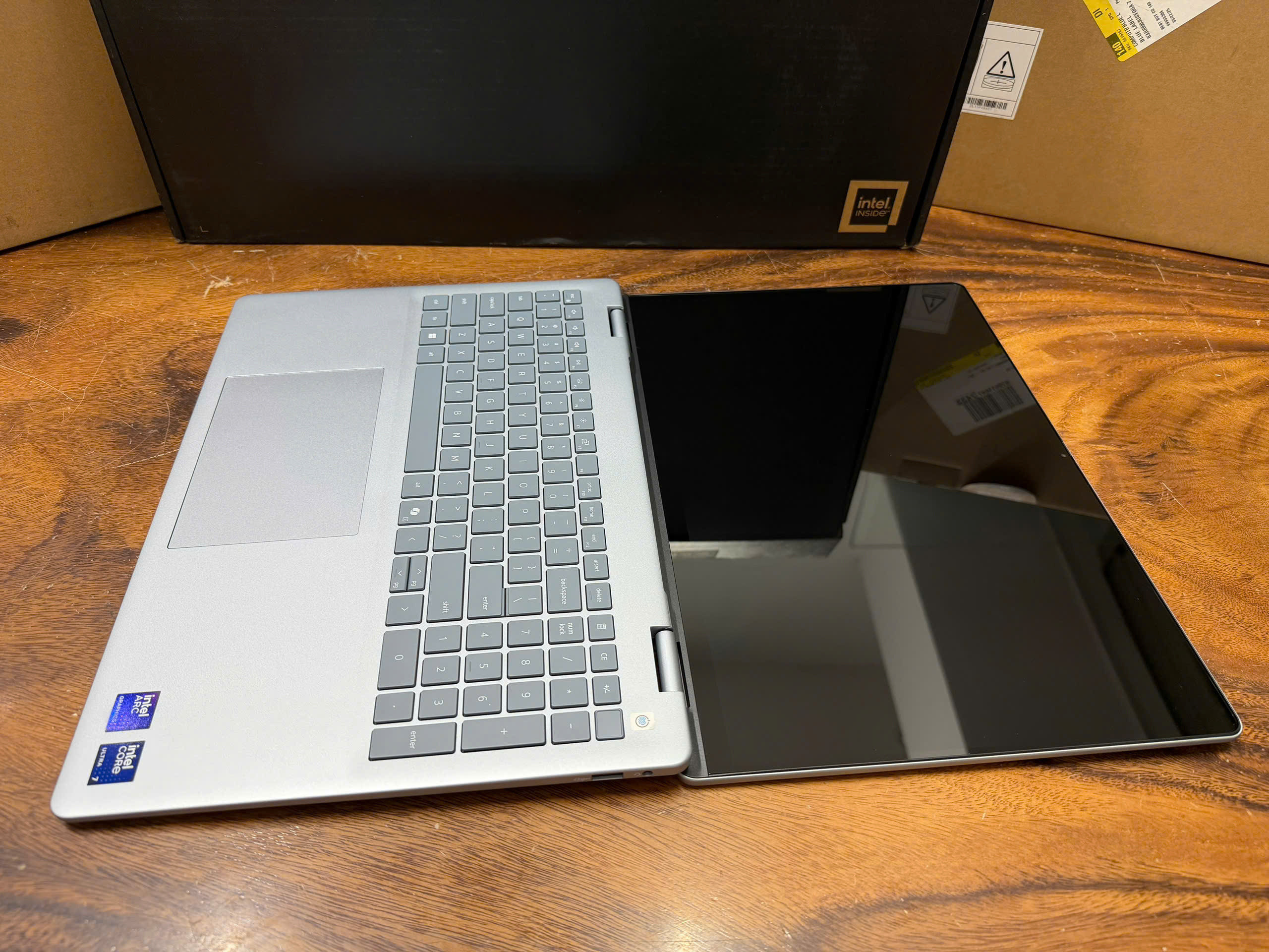 Dell 16 Plus 2 In 1 Db06250 5