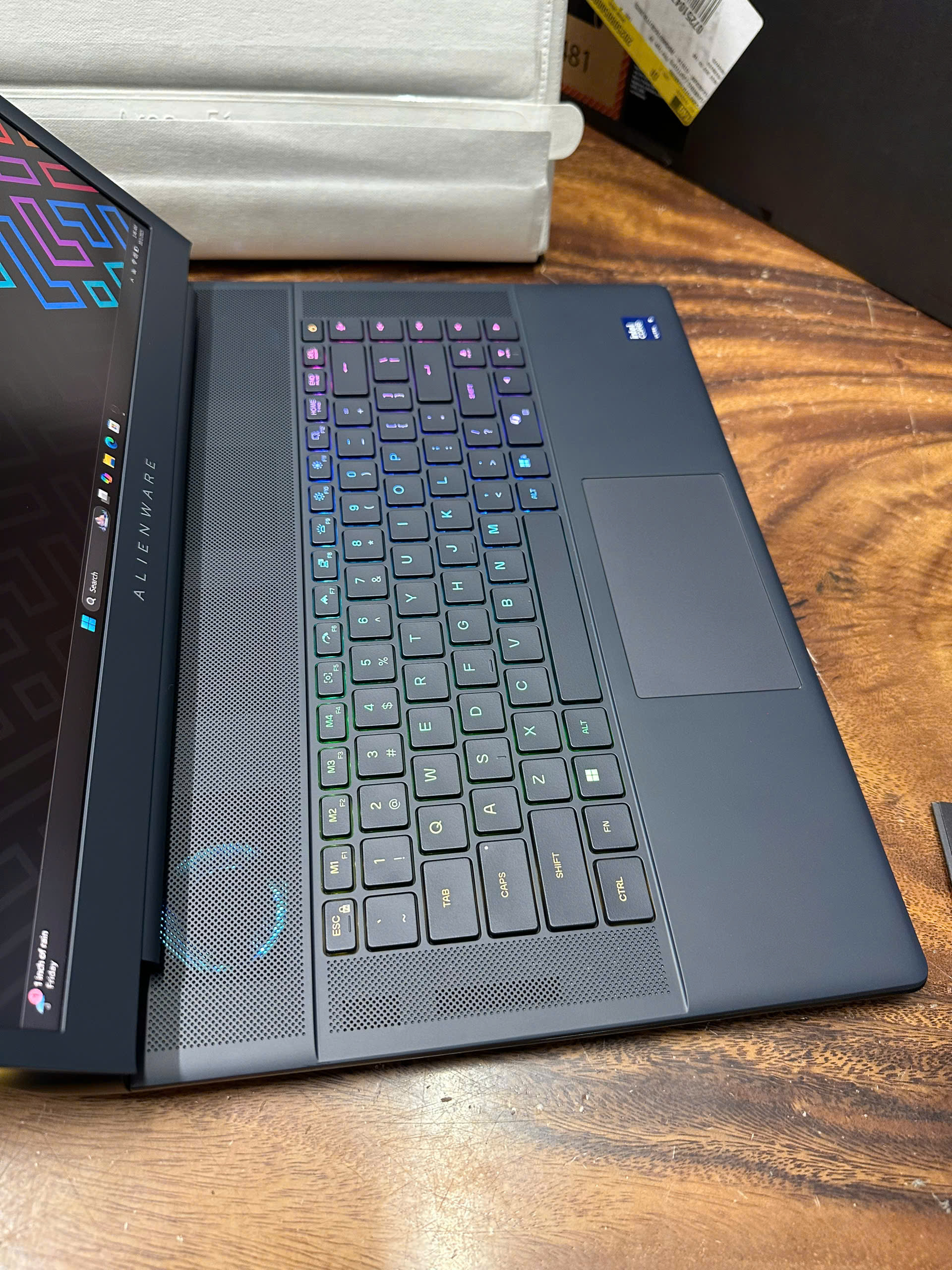 Dell Alienware 16 Area 51 9