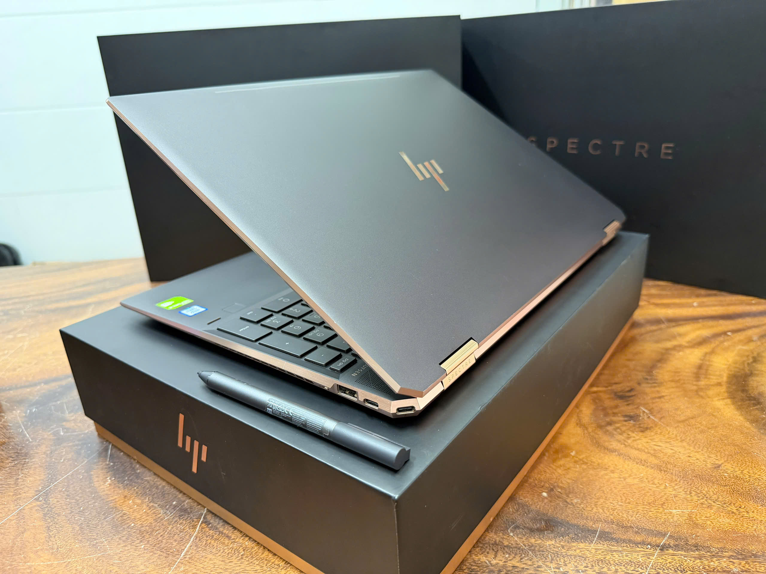Hp Spectre 15 Gemcut Gold Black 6 1
