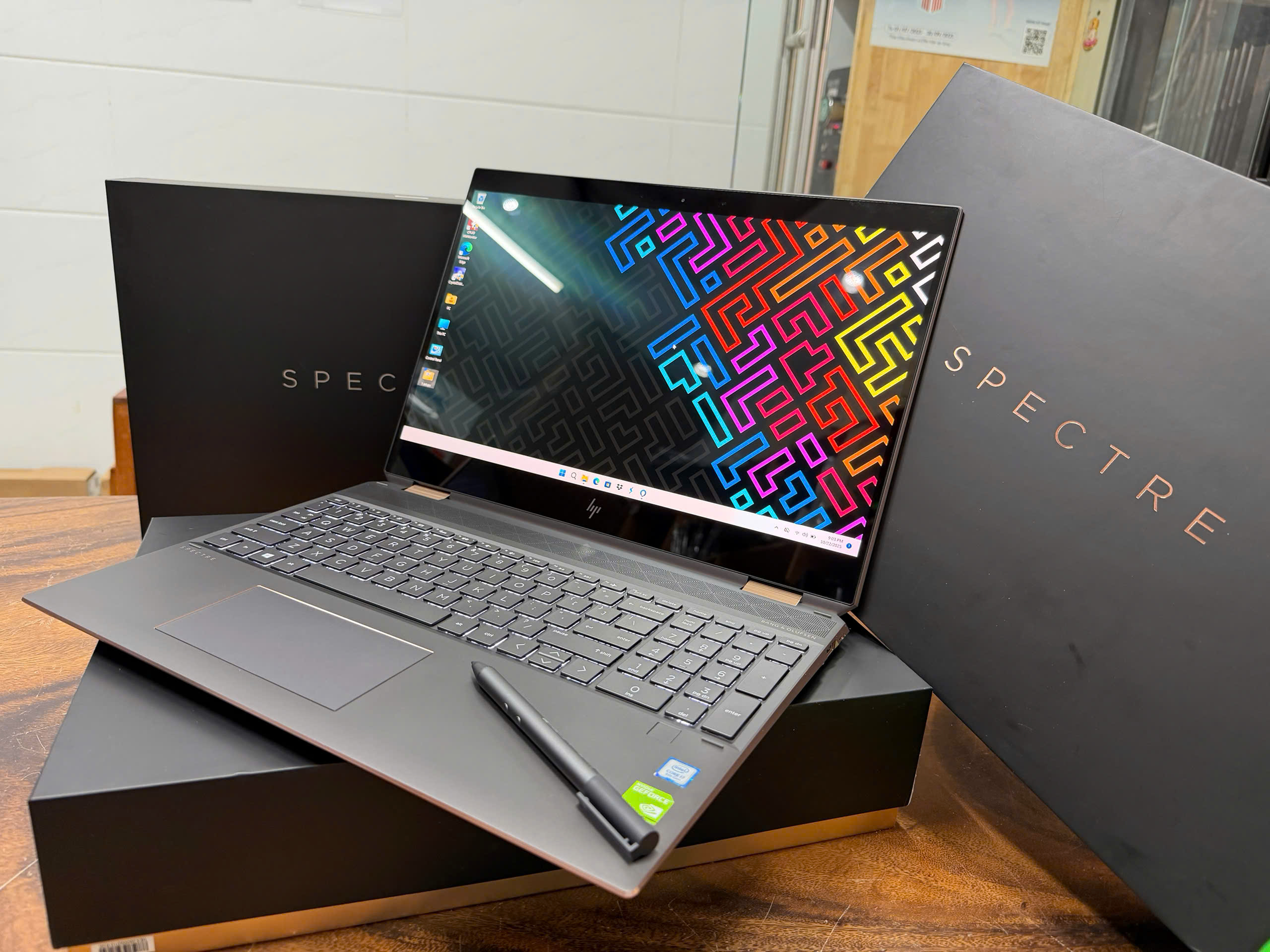 Hp Spectre 15 Gemcut Gold Black 8 1