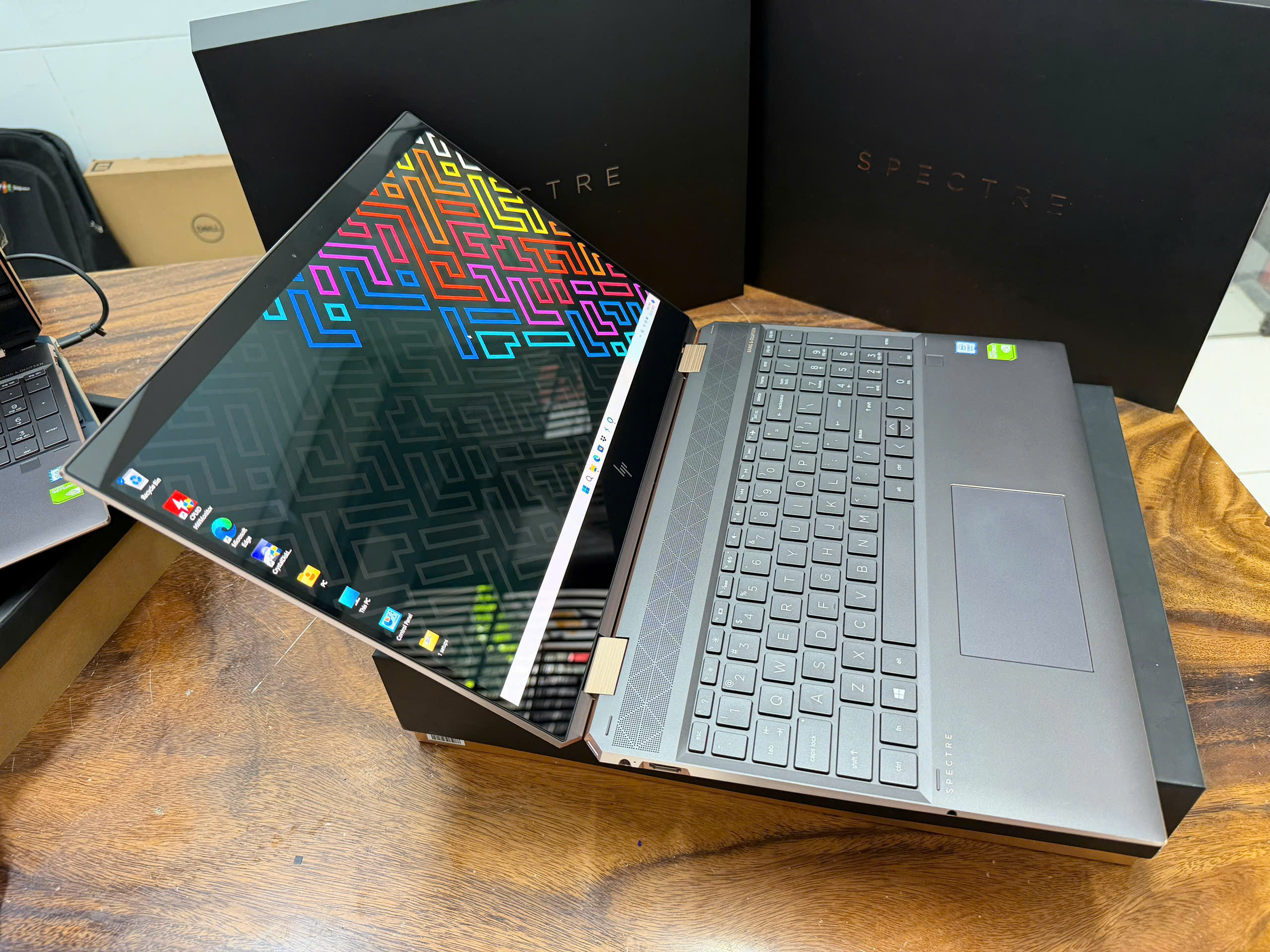 Hp Spectre 15 Gemcut Gold Black 9 1
