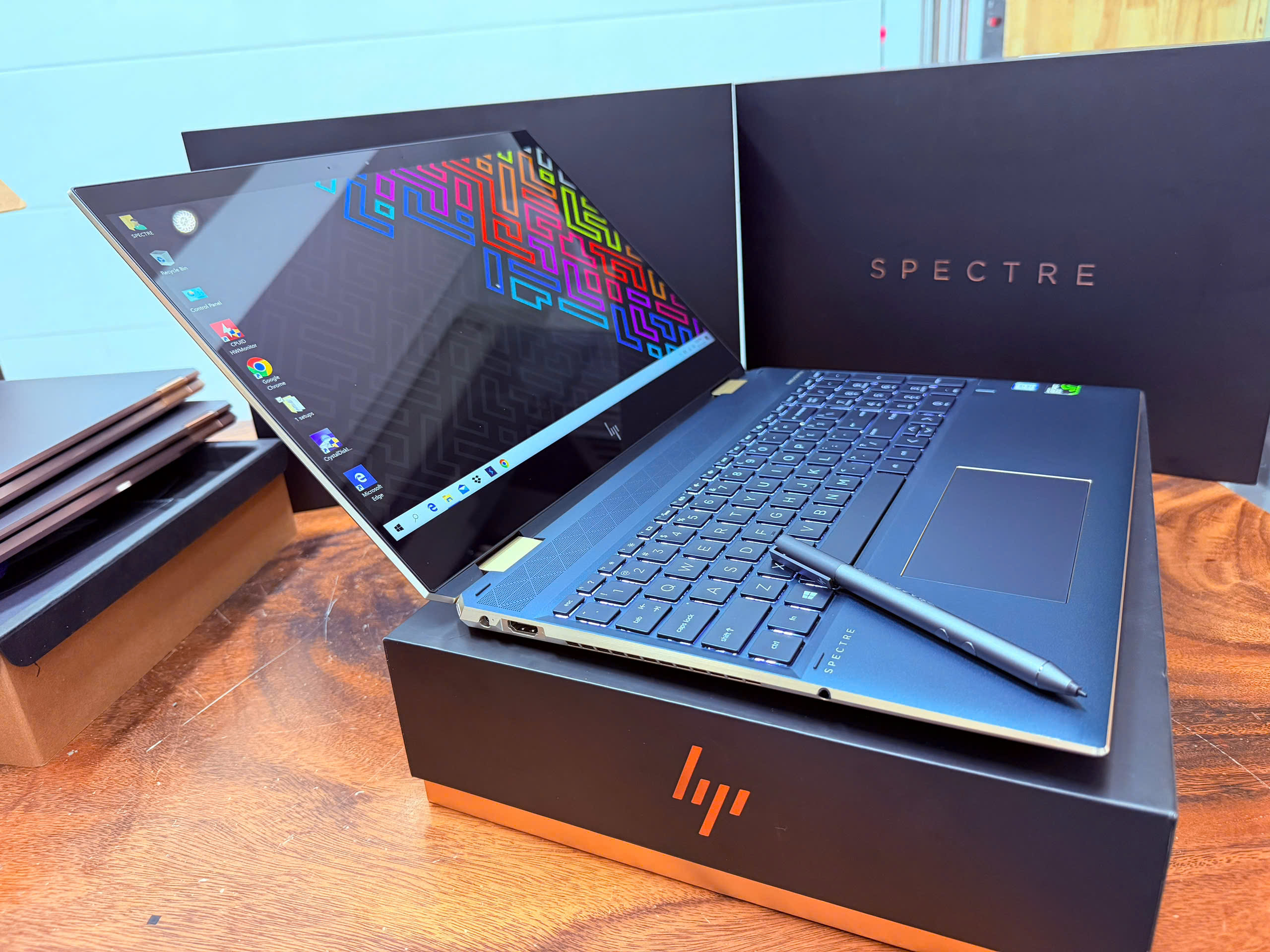 Hp Spectre 15 Gemcut Poseidon Blue 12