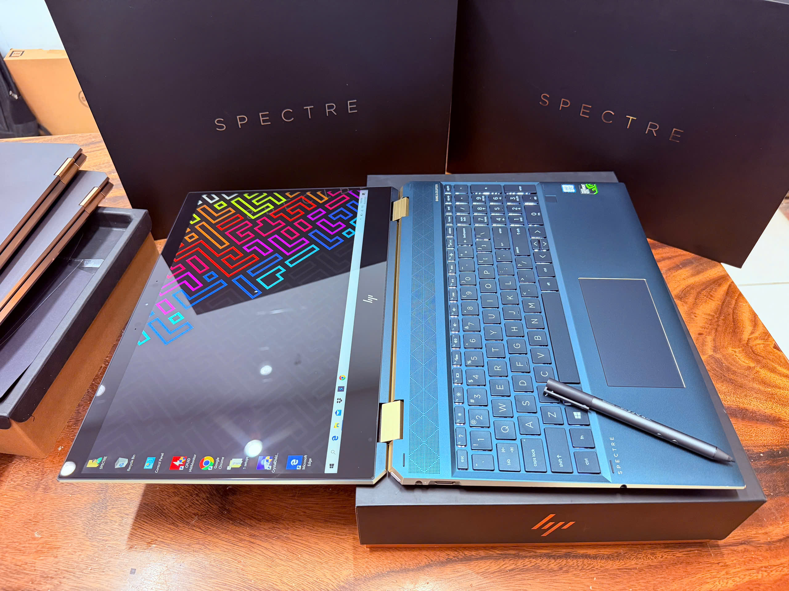 Hp Spectre 15 Gemcut Poseidon Blue 13