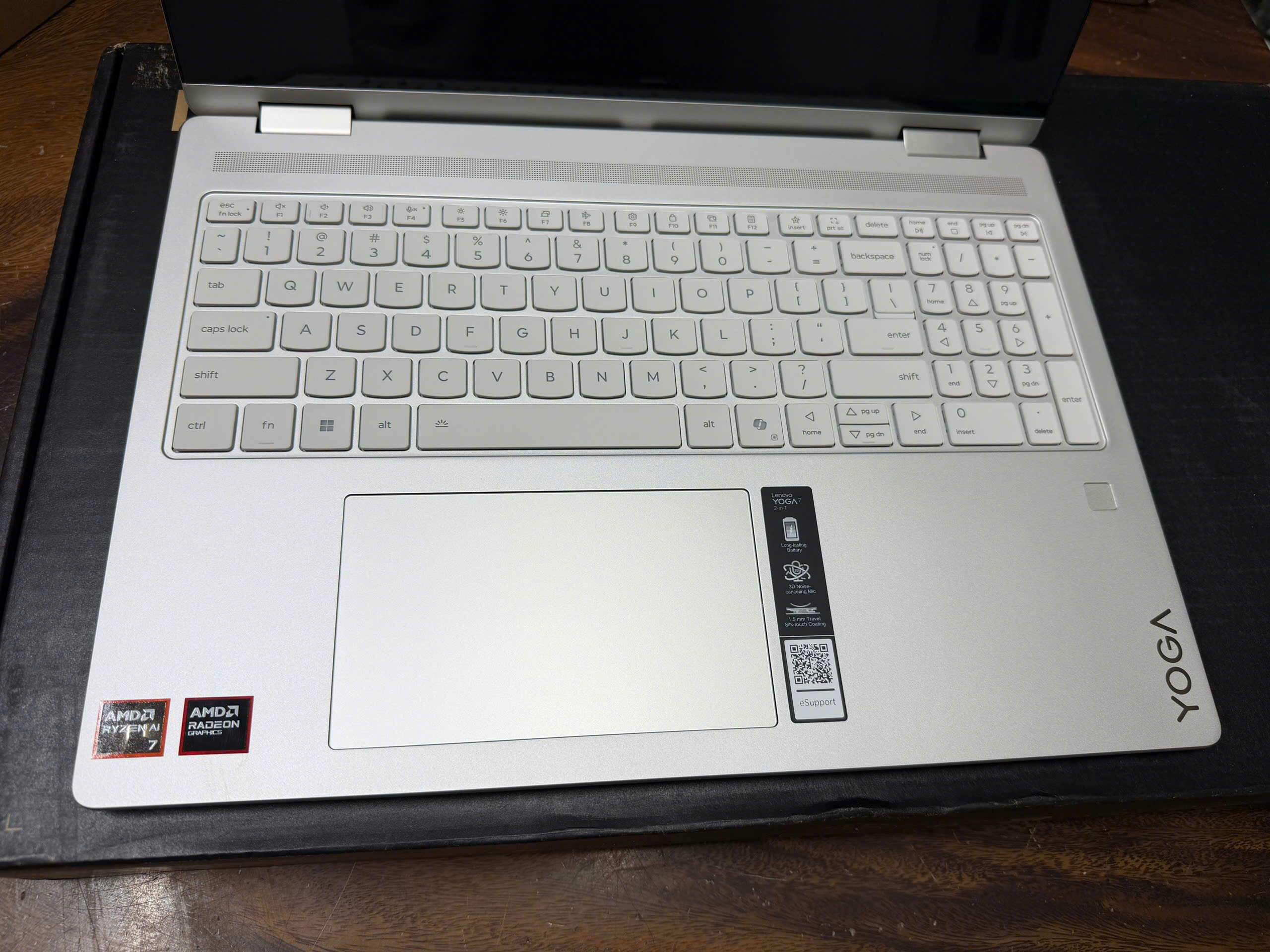 Lenovo Yoga 7 2in1 16akp10 4