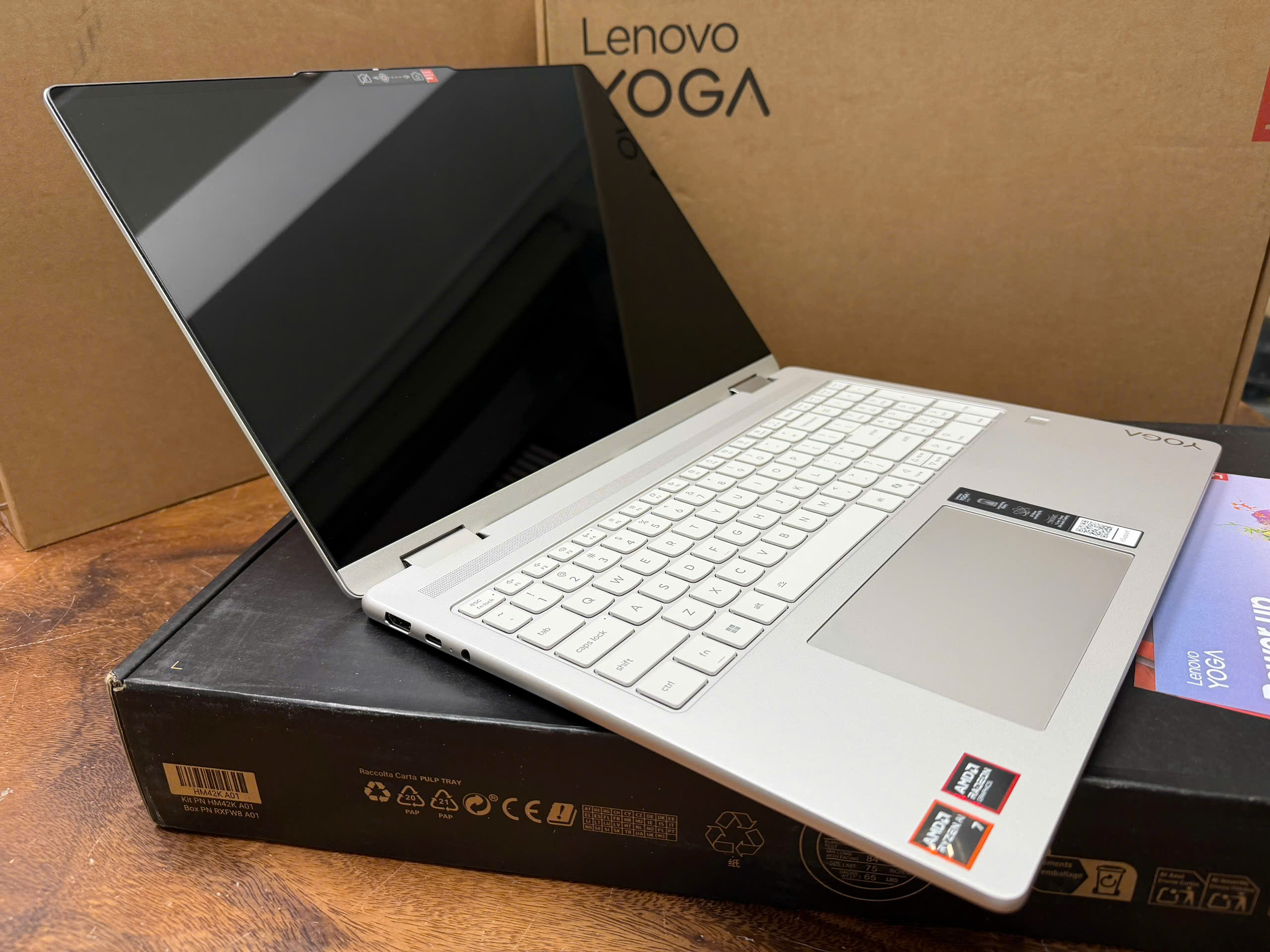 Lenovo Yoga 7 2in1 16akp10 9