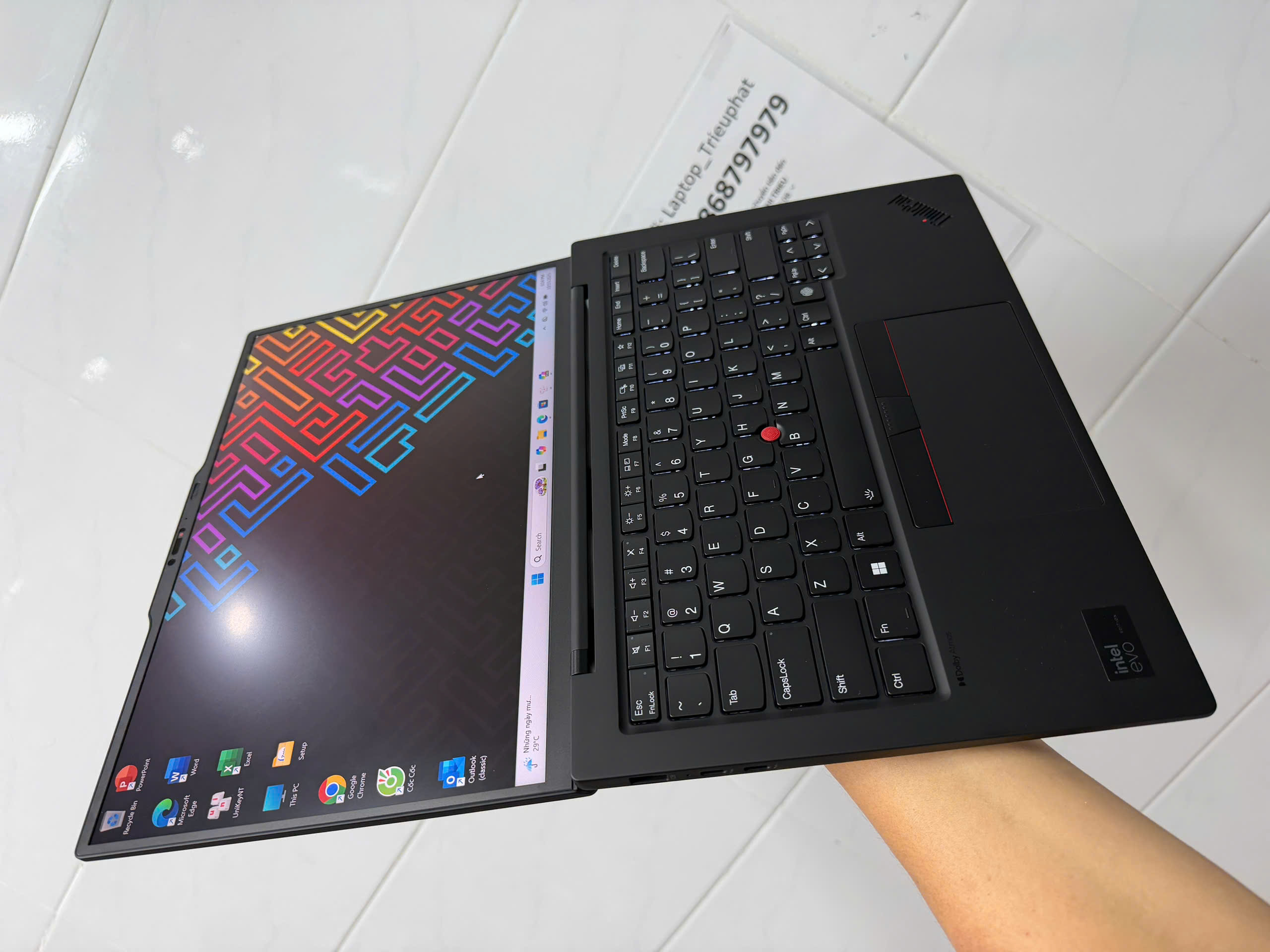 Thinkpad X1 Carbon Gen 12 Made In Vietnam 5