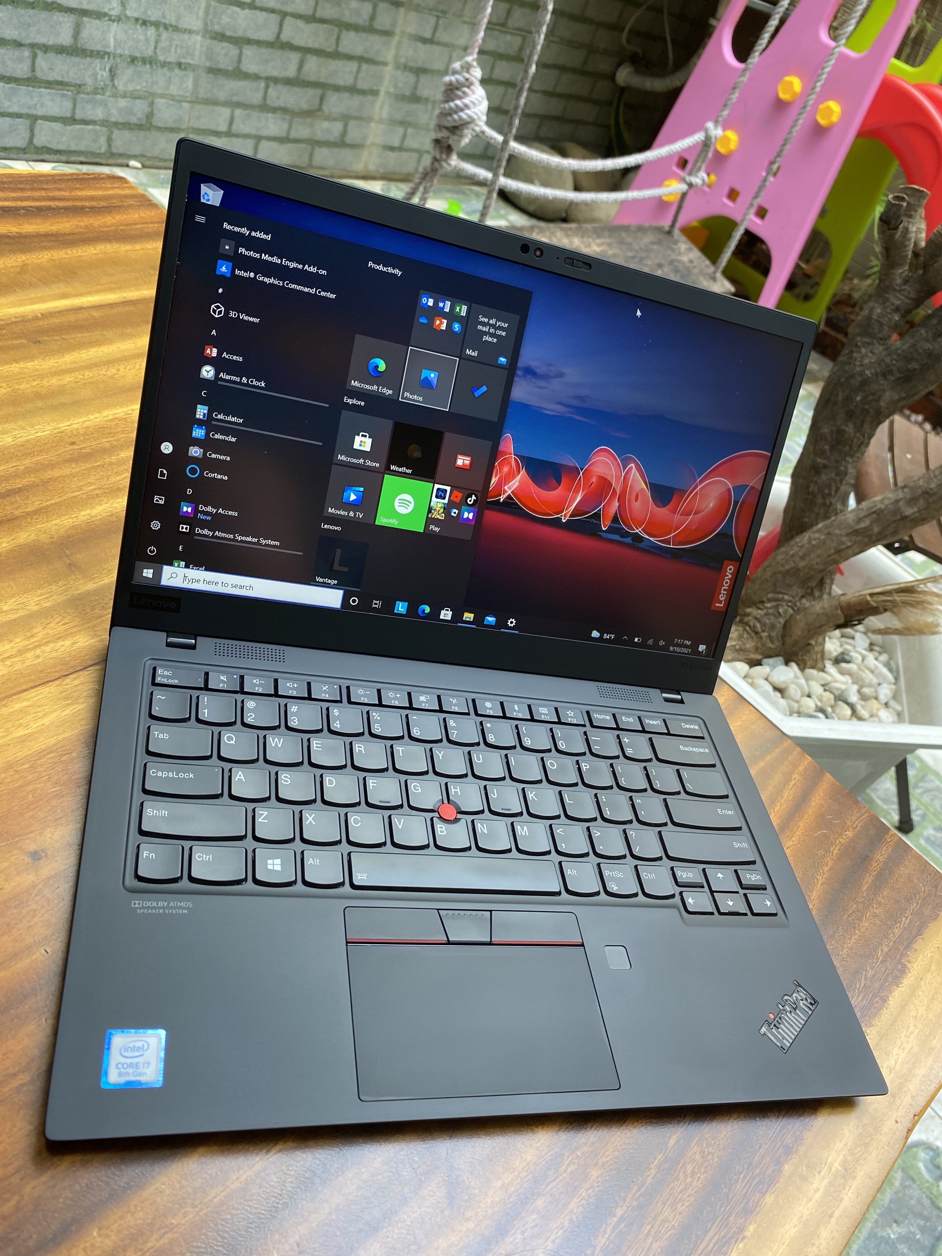 Thinkpad X1 Carbon Gen 7 23