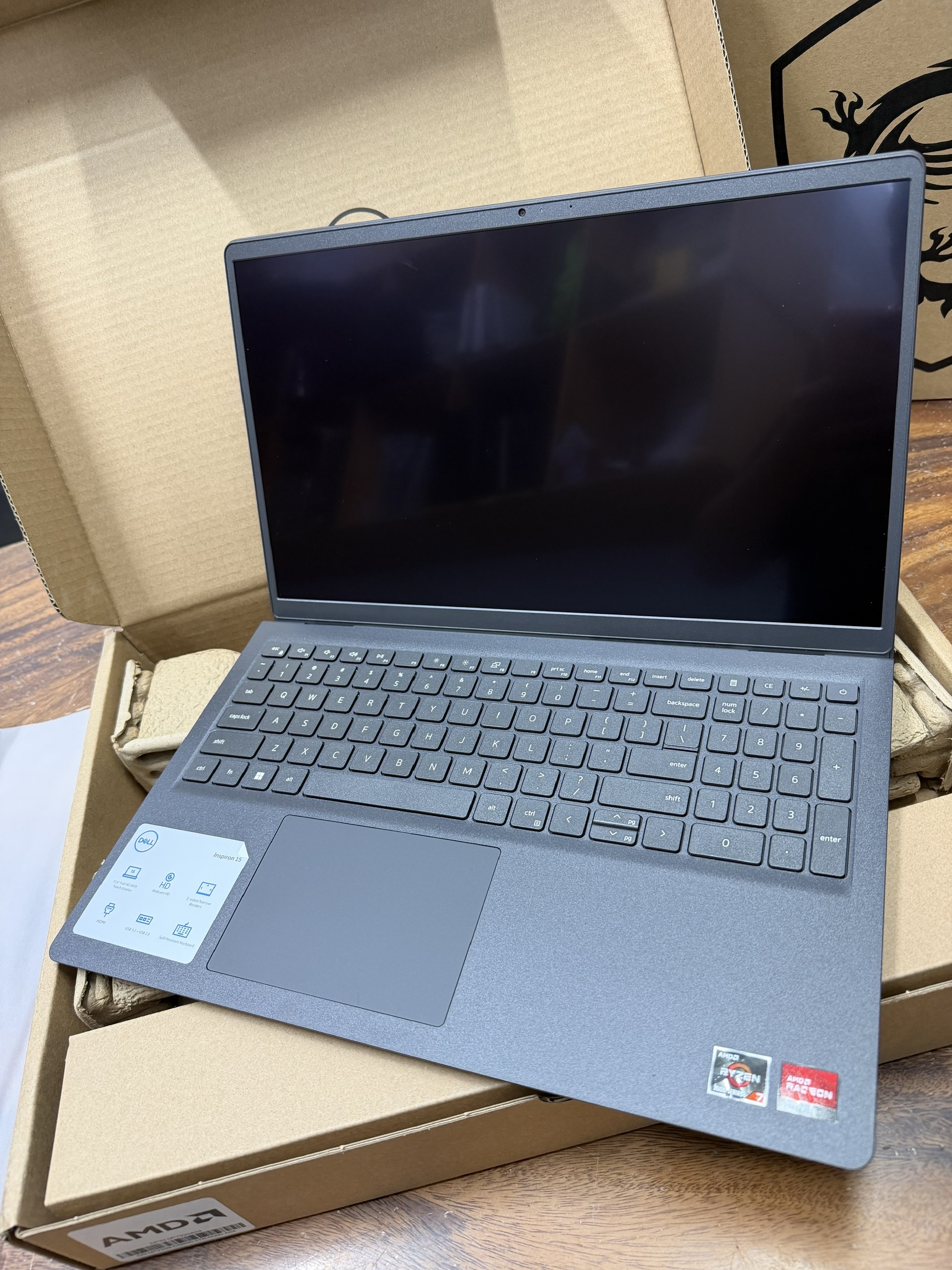 Dell Inspiron 15 3535 10