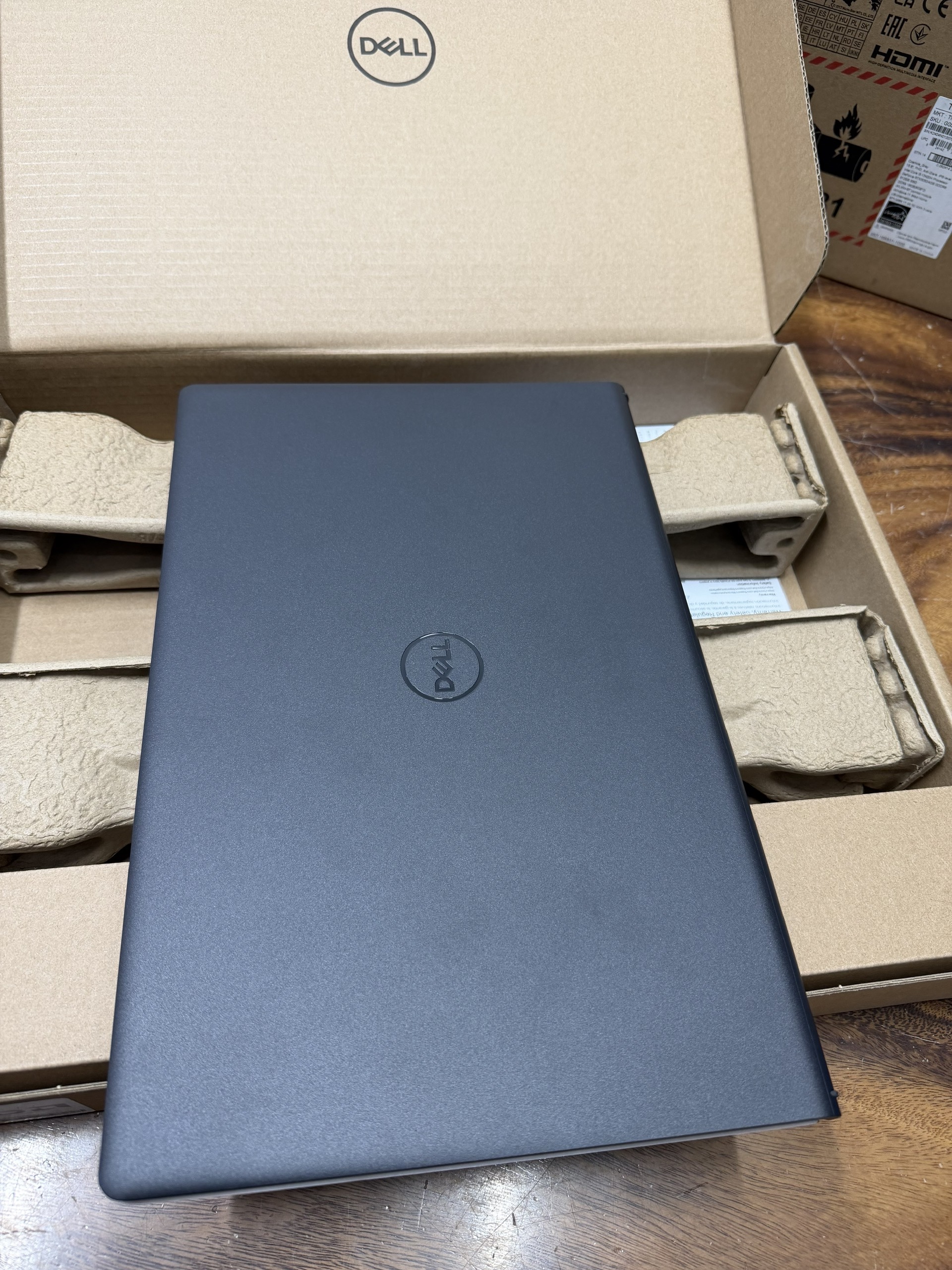 Dell Inspiron 15 3535 6