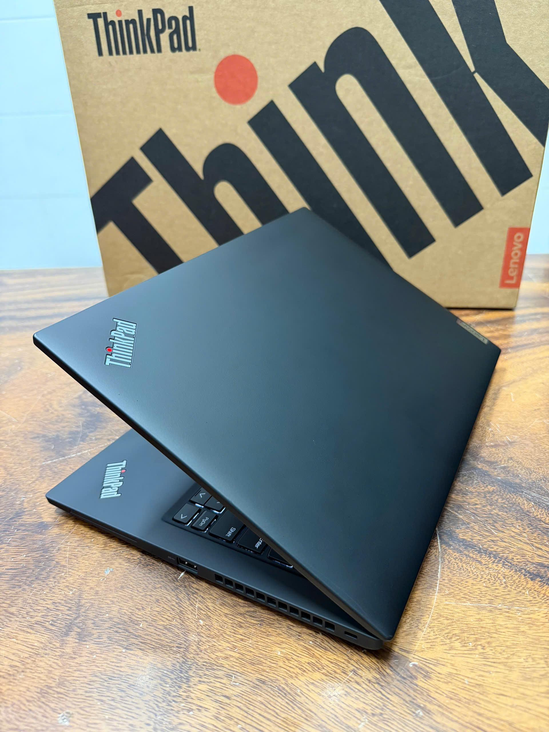 Thinkpad T14s Gen 4 Ryzen 7 1