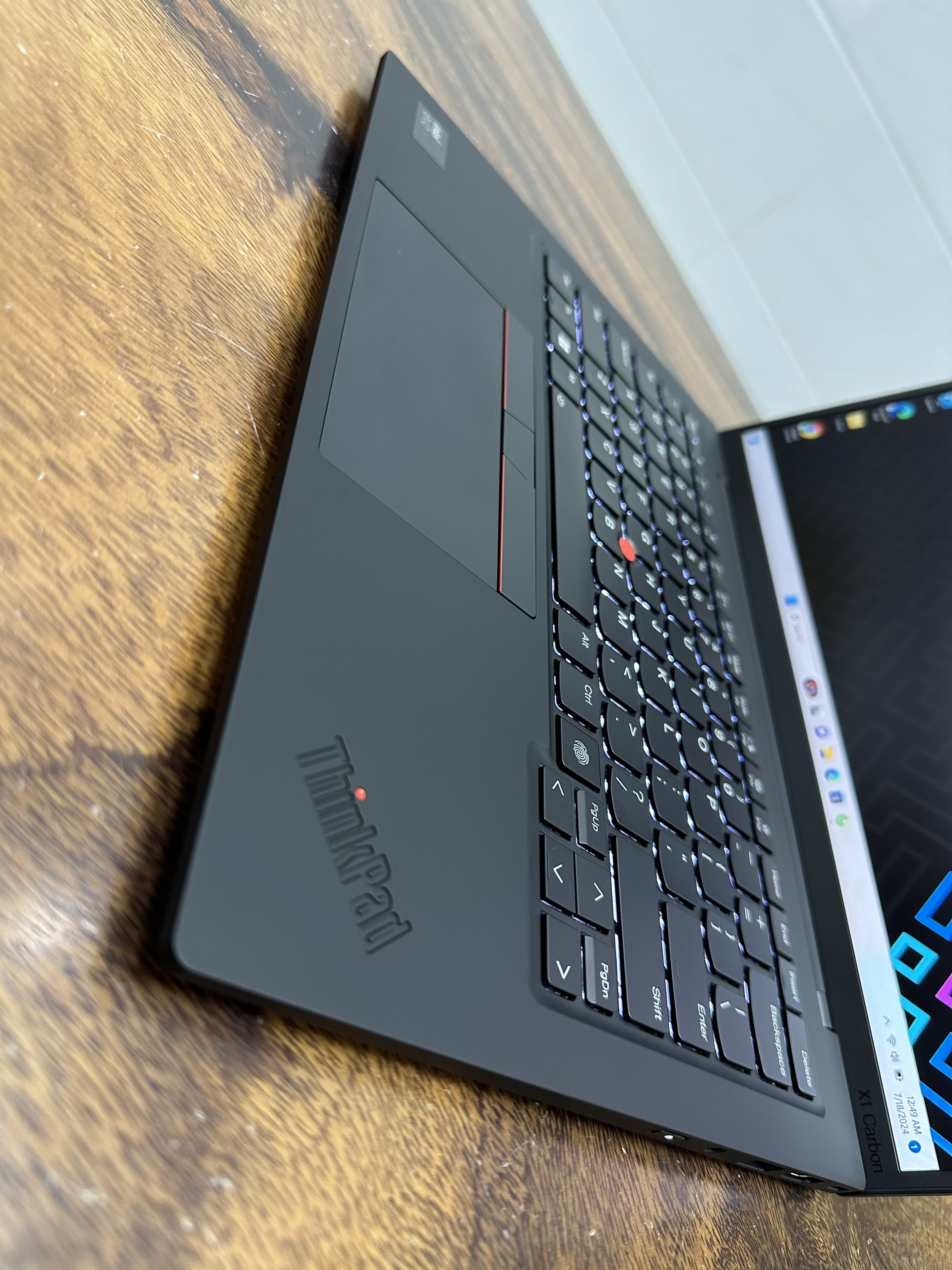 Thinkpad X1 Carbon Gen 12 10