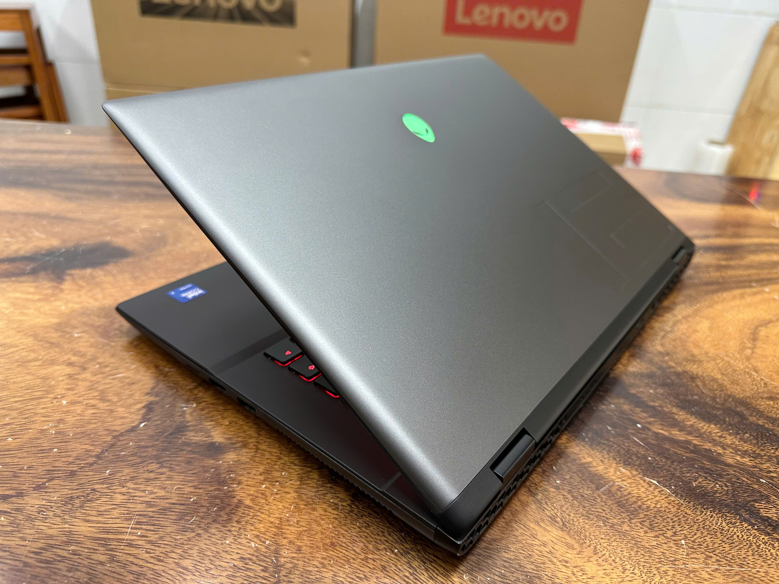 Dell Alienware M16 R2 2