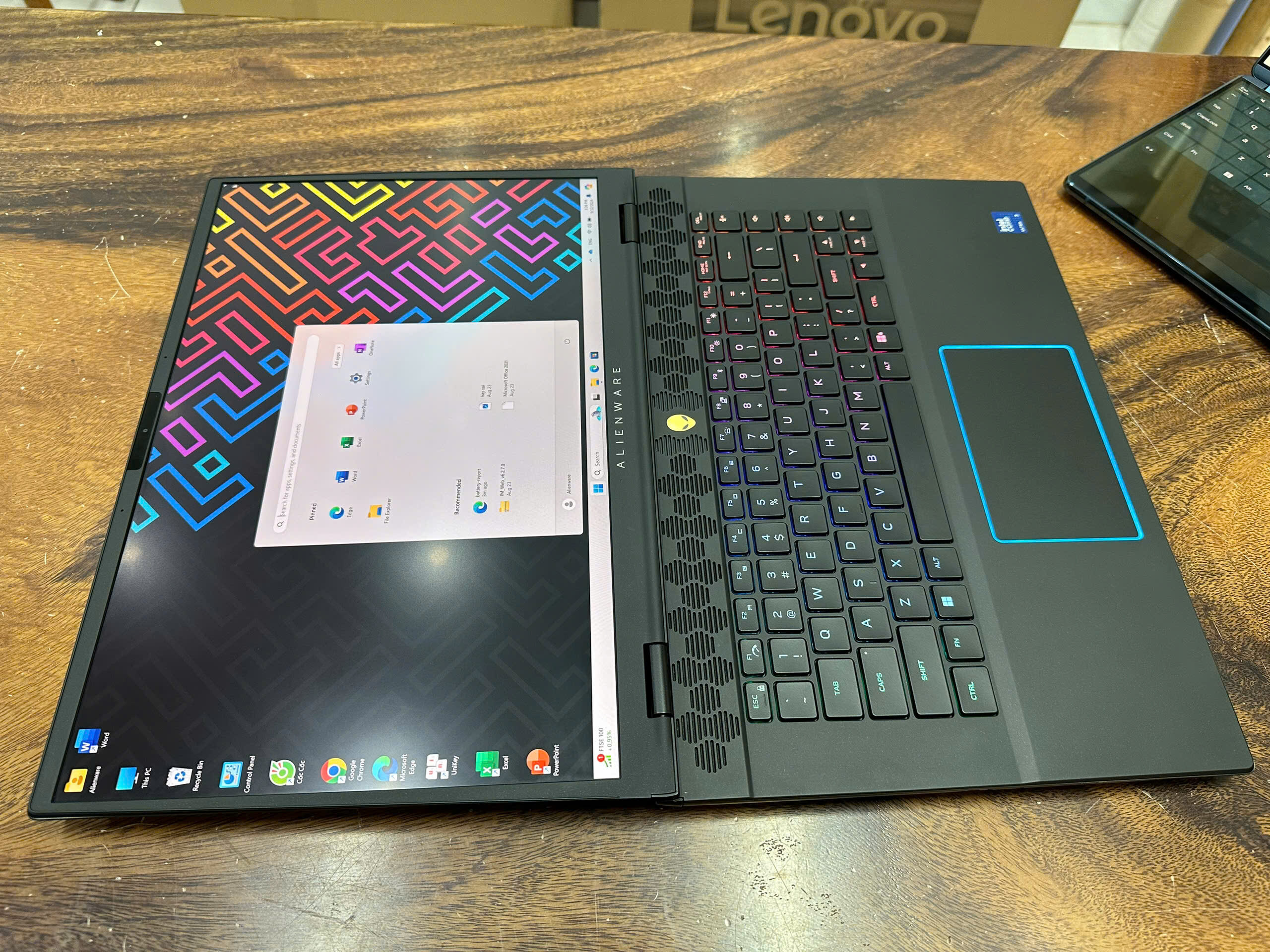 Dell Alienware M16 R2 6