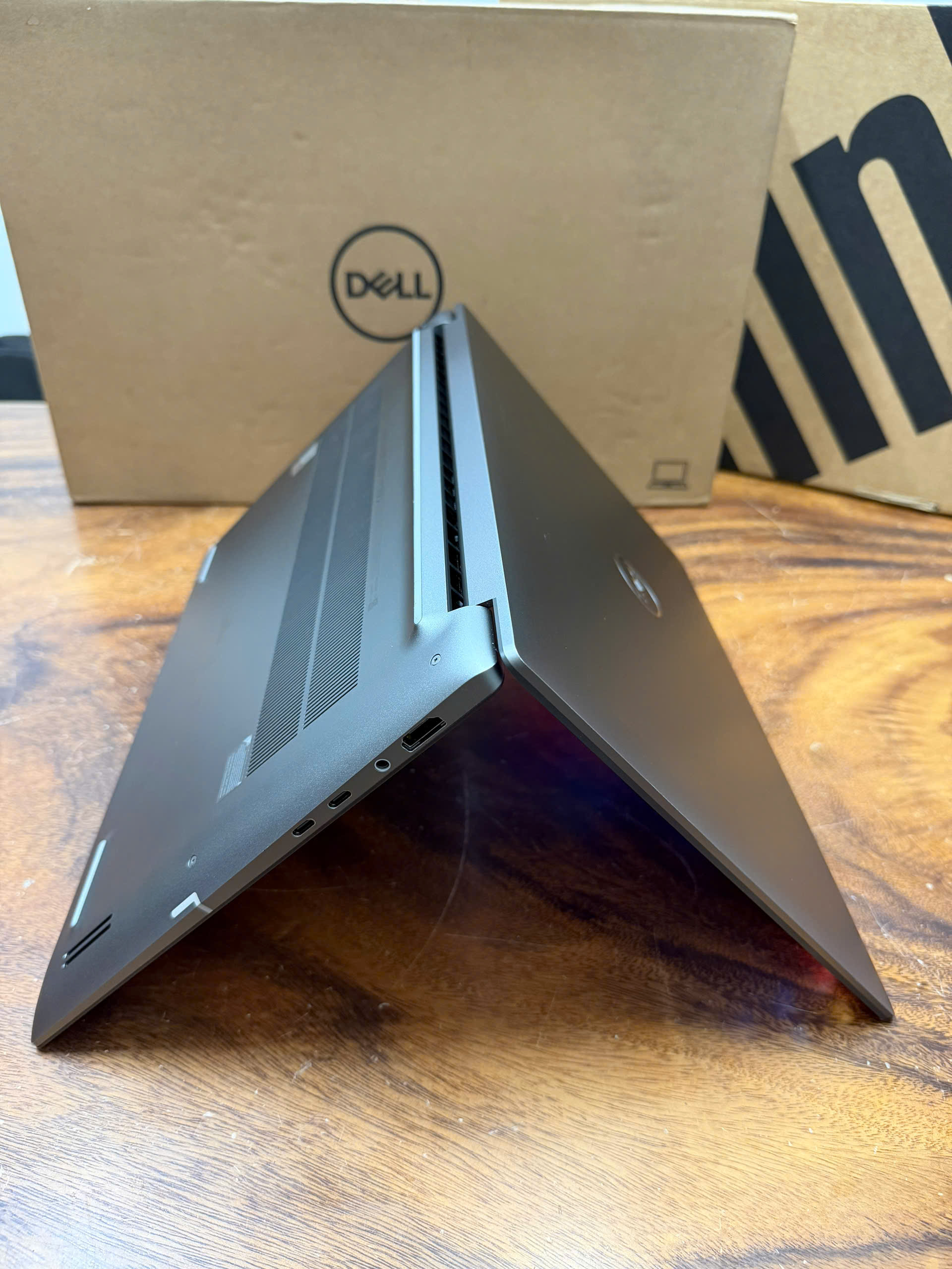 Dell Precision 5690 Ultra 9 Fhd 7