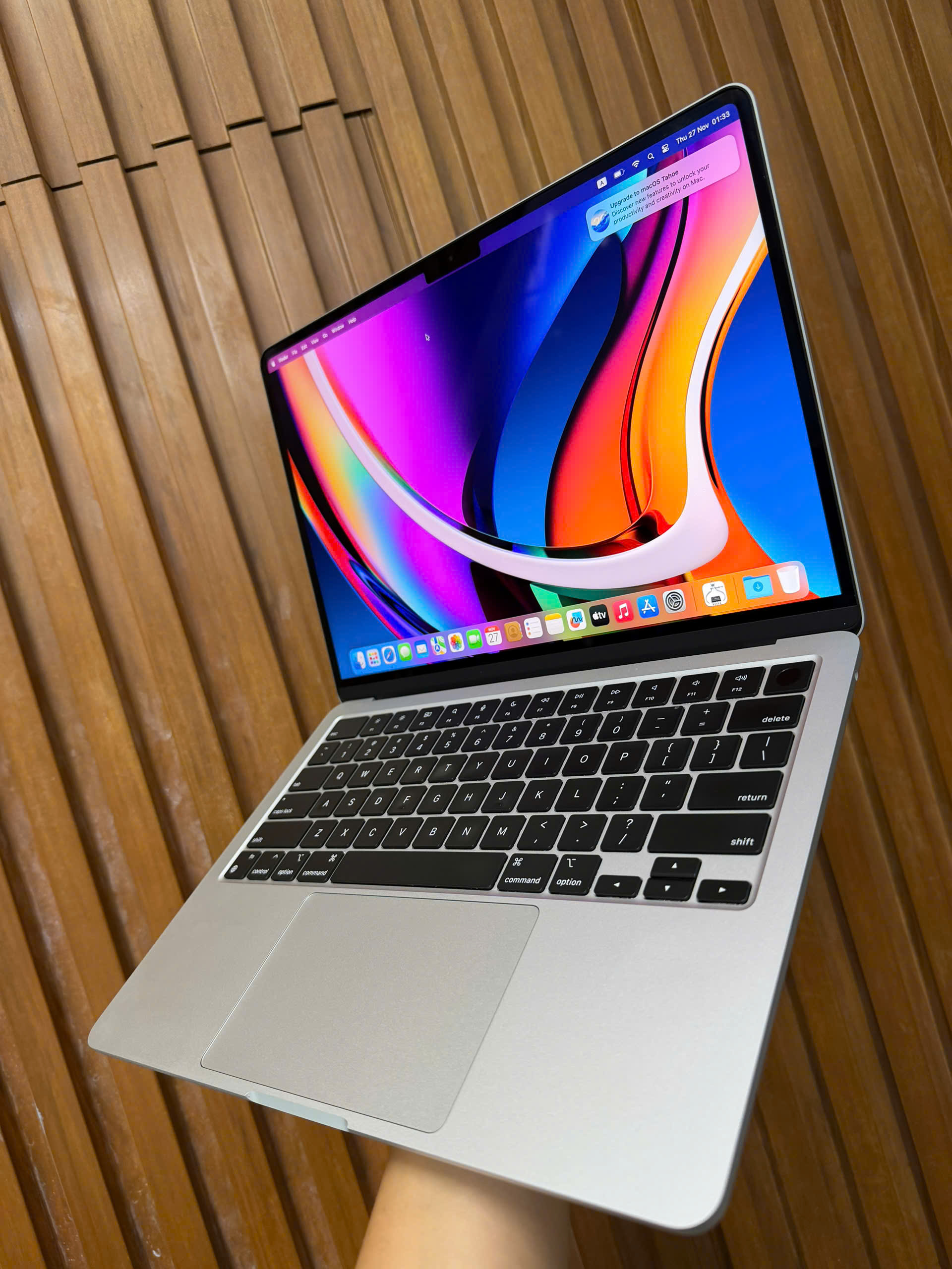 Macbook Air M3 Silver 3