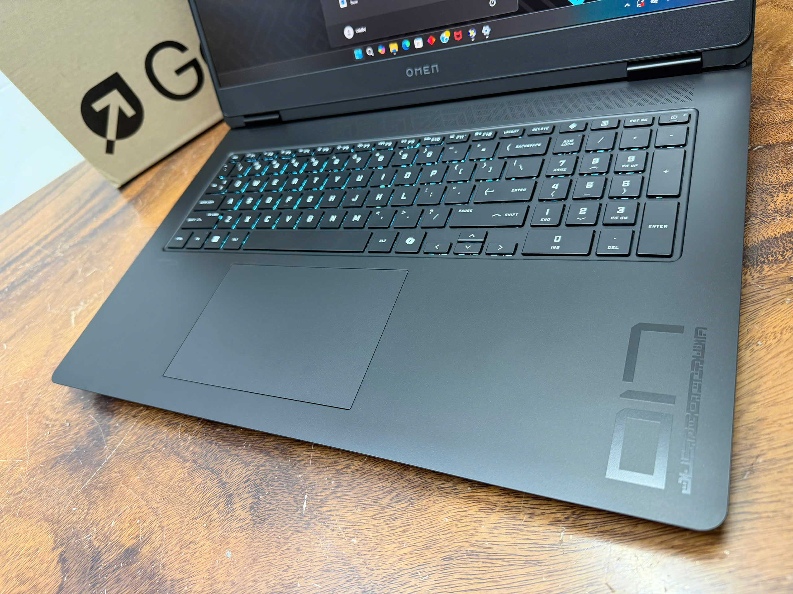 Hp Gaming Omen 17 Ryzen 7 4 Rotated