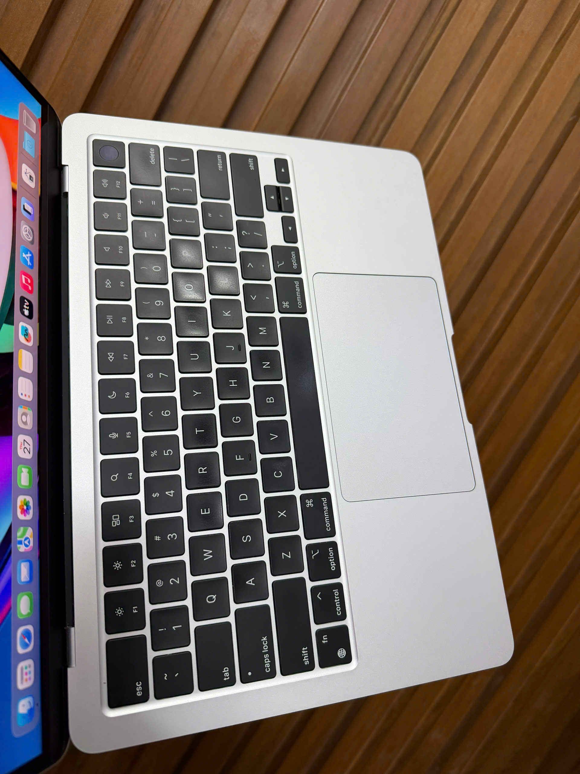 Macbook Air 13.6in M2 Silver 2