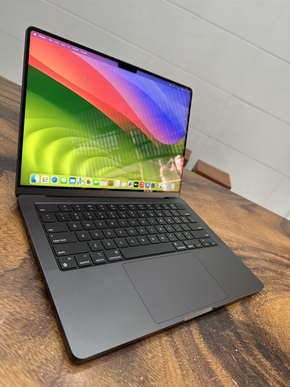 Macbook Pro 14 M3 Space Black 6