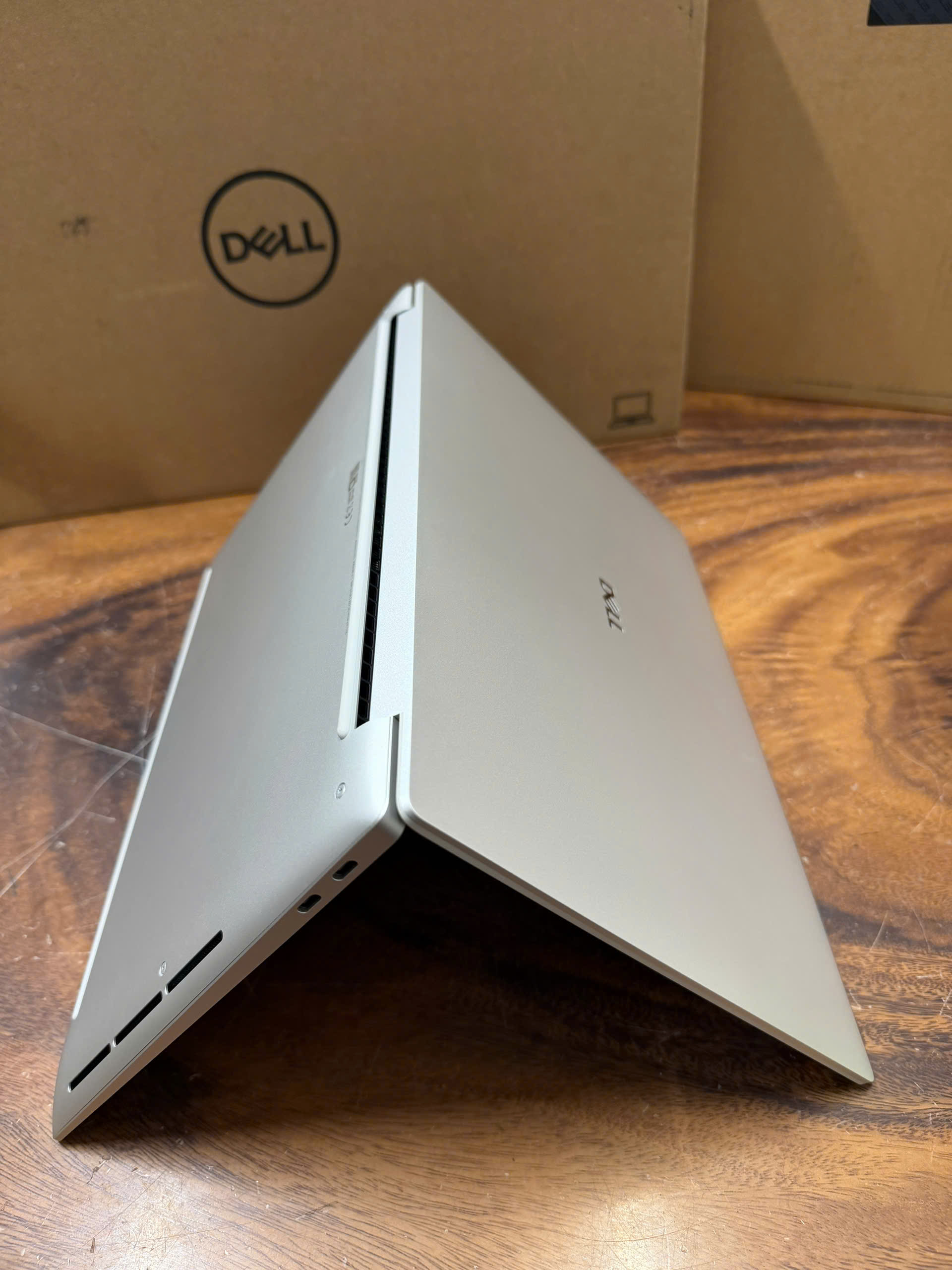 Dell 14 Premium Da14250 6