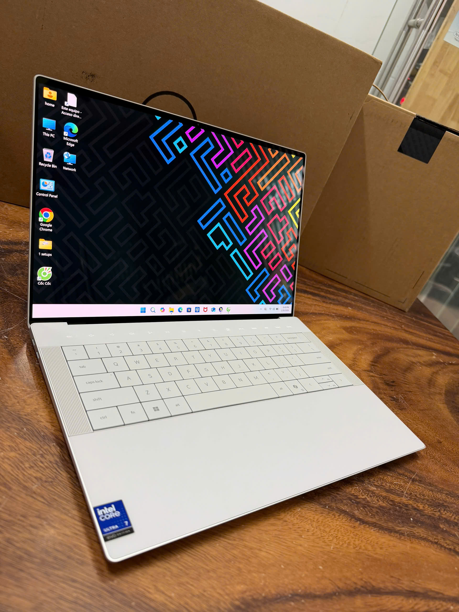 Dell 14 Premium Da14250 7