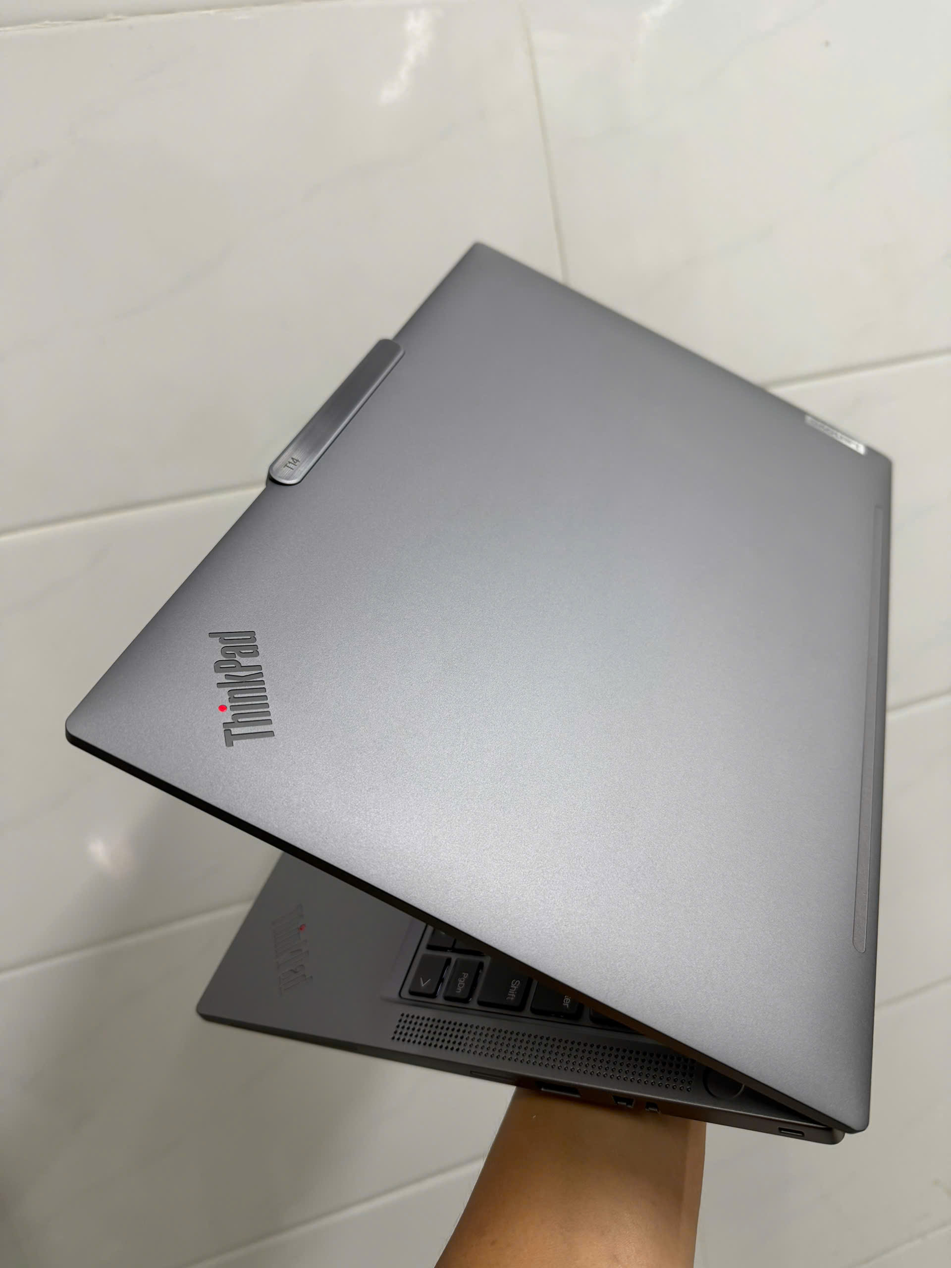 Thinkpad T14 Gen 5 Aluminum Storm Grey 3