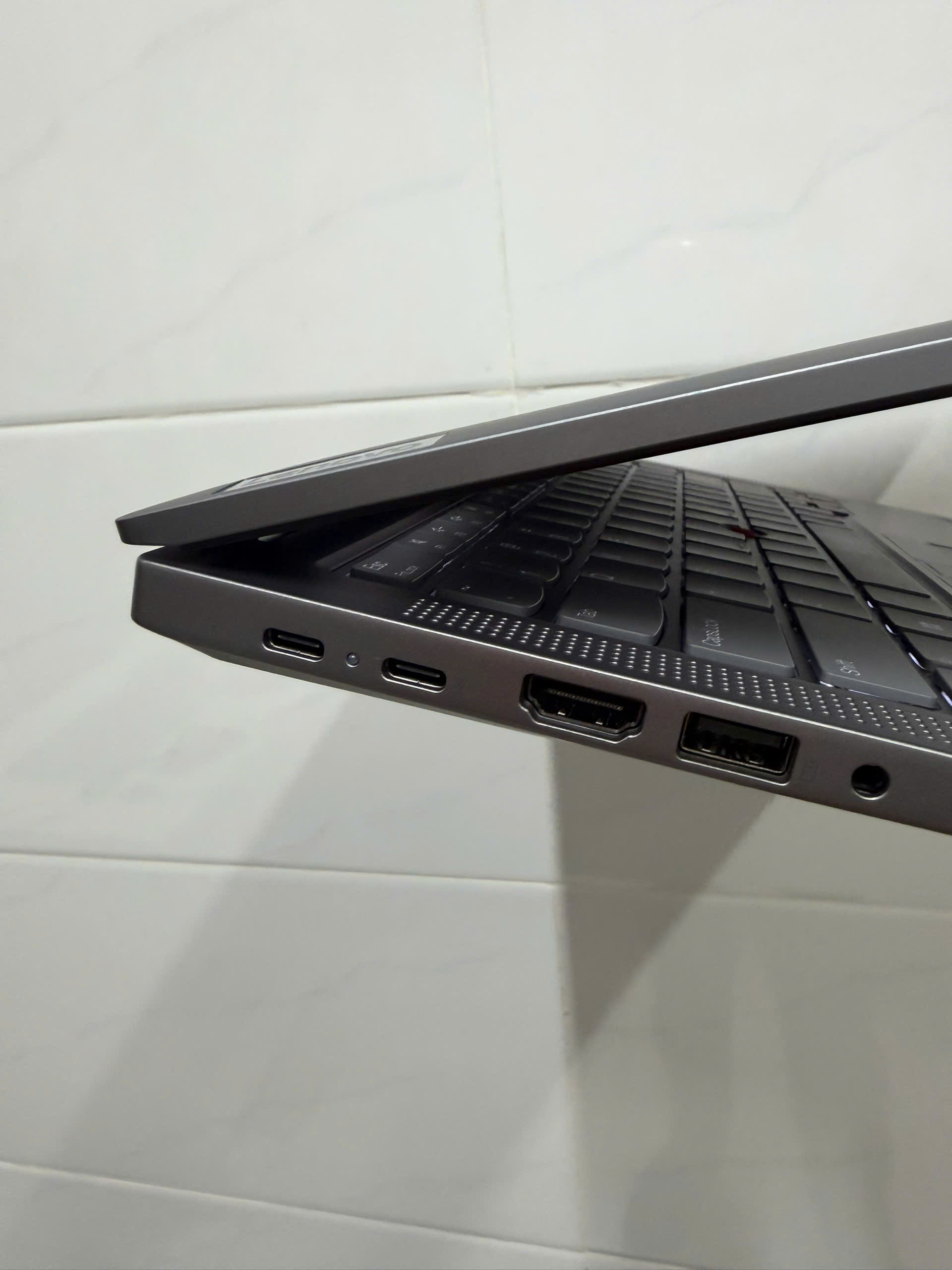 Thinkpad T14 Gen 5 Aluminum Storm Grey 7