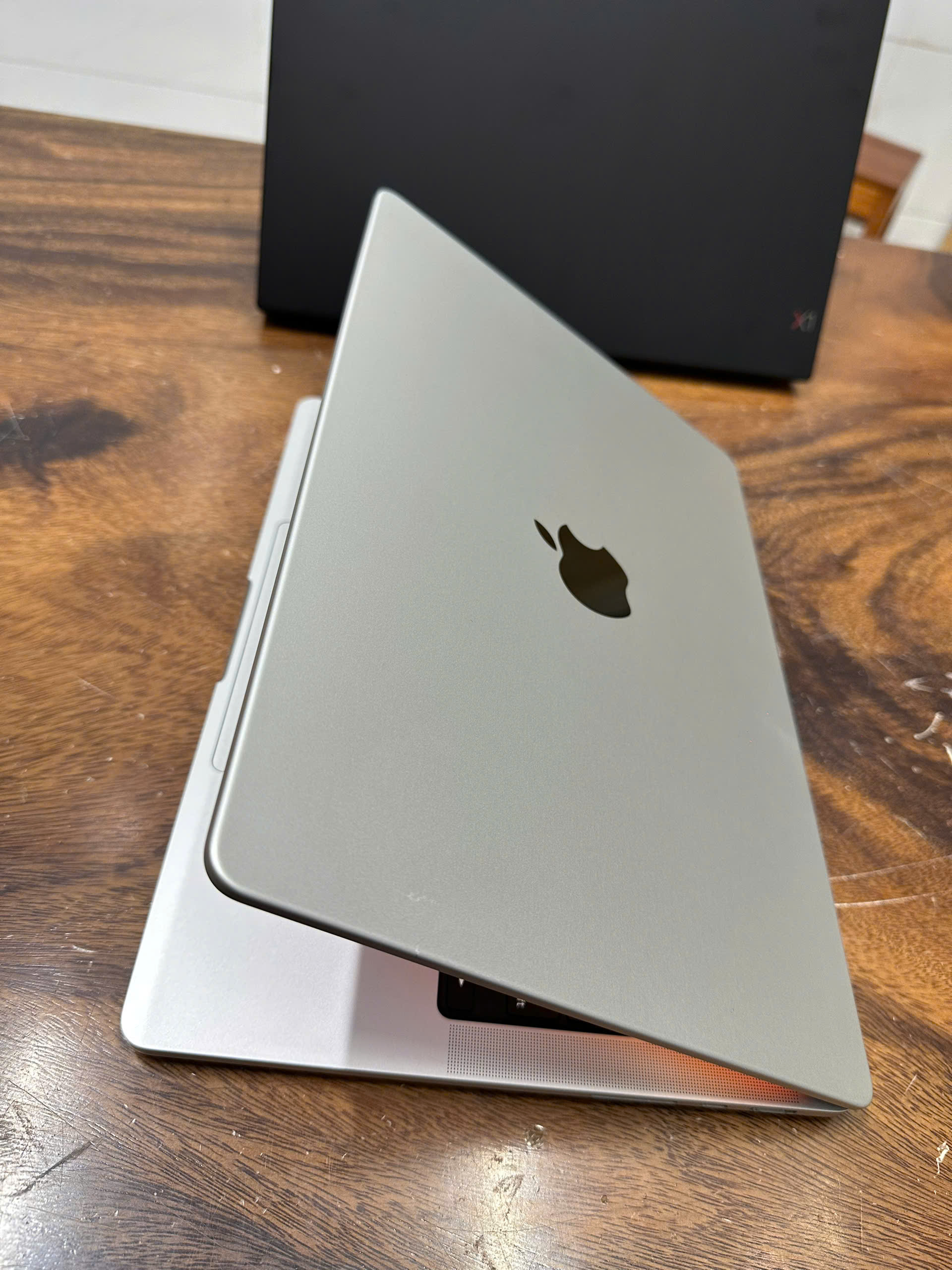 Macbook Pro 14 M2 Silver 7