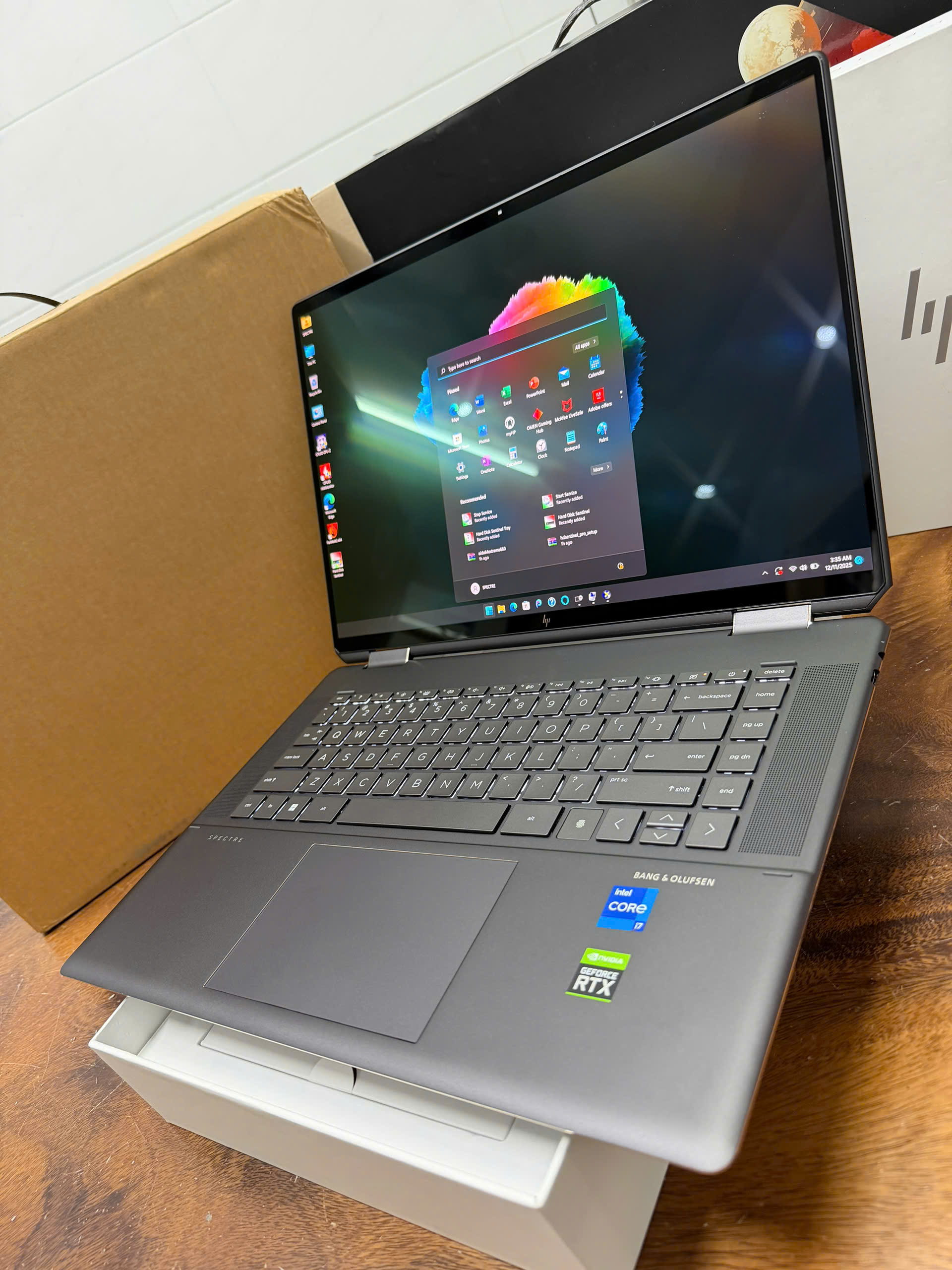 Hp Spectre X360 16 F0023dx 11
