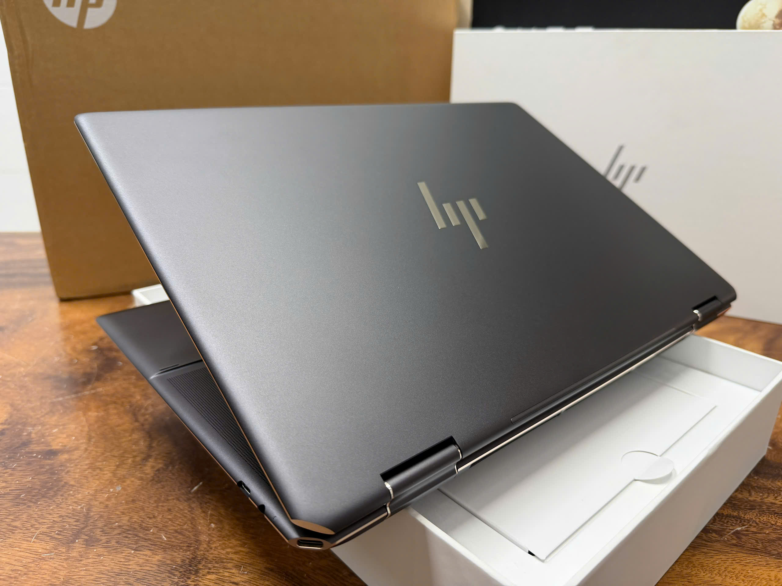 Hp Spectre X360 16 F0023dx 7